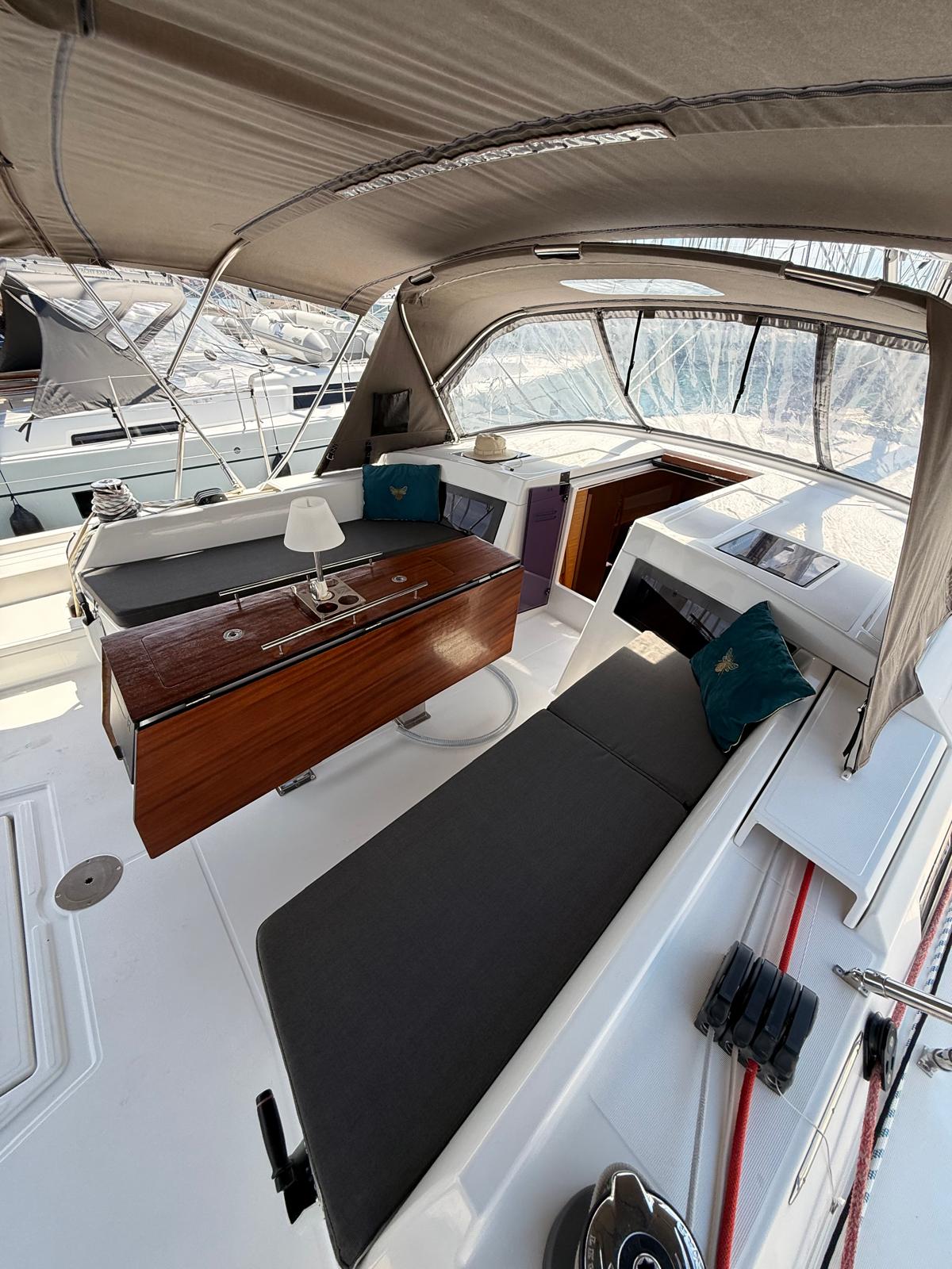 Dufour 470 - 4 cab. — photo 6