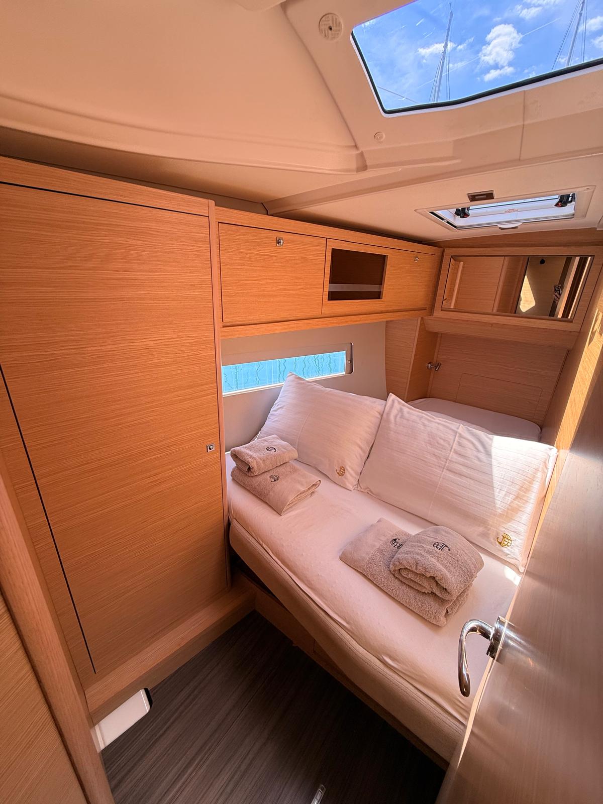 Dufour 470 - 4 cab. — photo 14