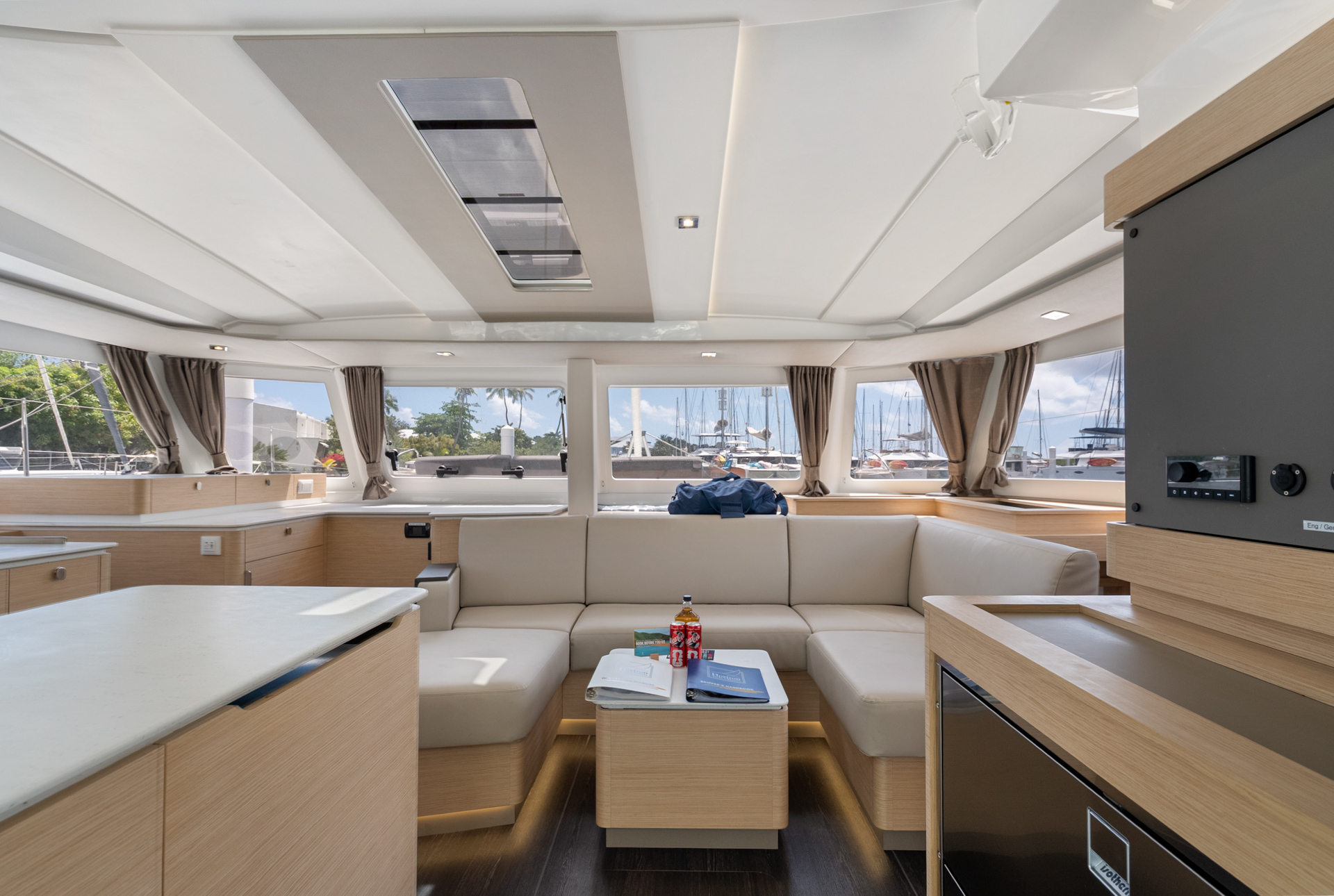 Fountaine Pajot FP 44 Maestro - 3 cab. — photo 15