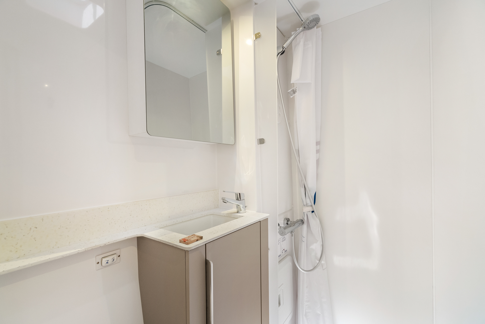 Fountaine Pajot FP 44 Maestro - 3 cab. — photo 22