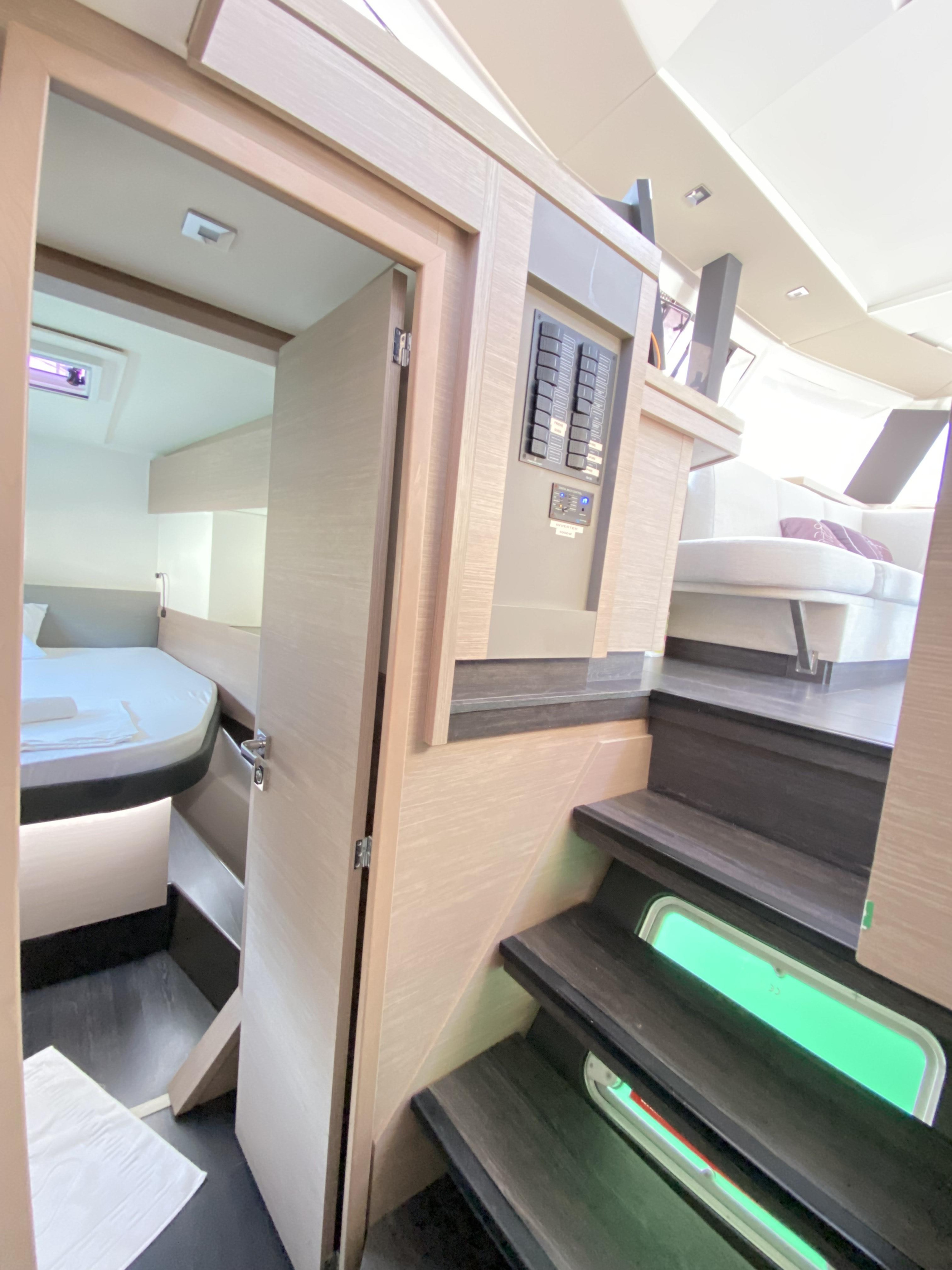 Fountaine Pajot Astrea 42 - 4 + 2 cab. — photo 9