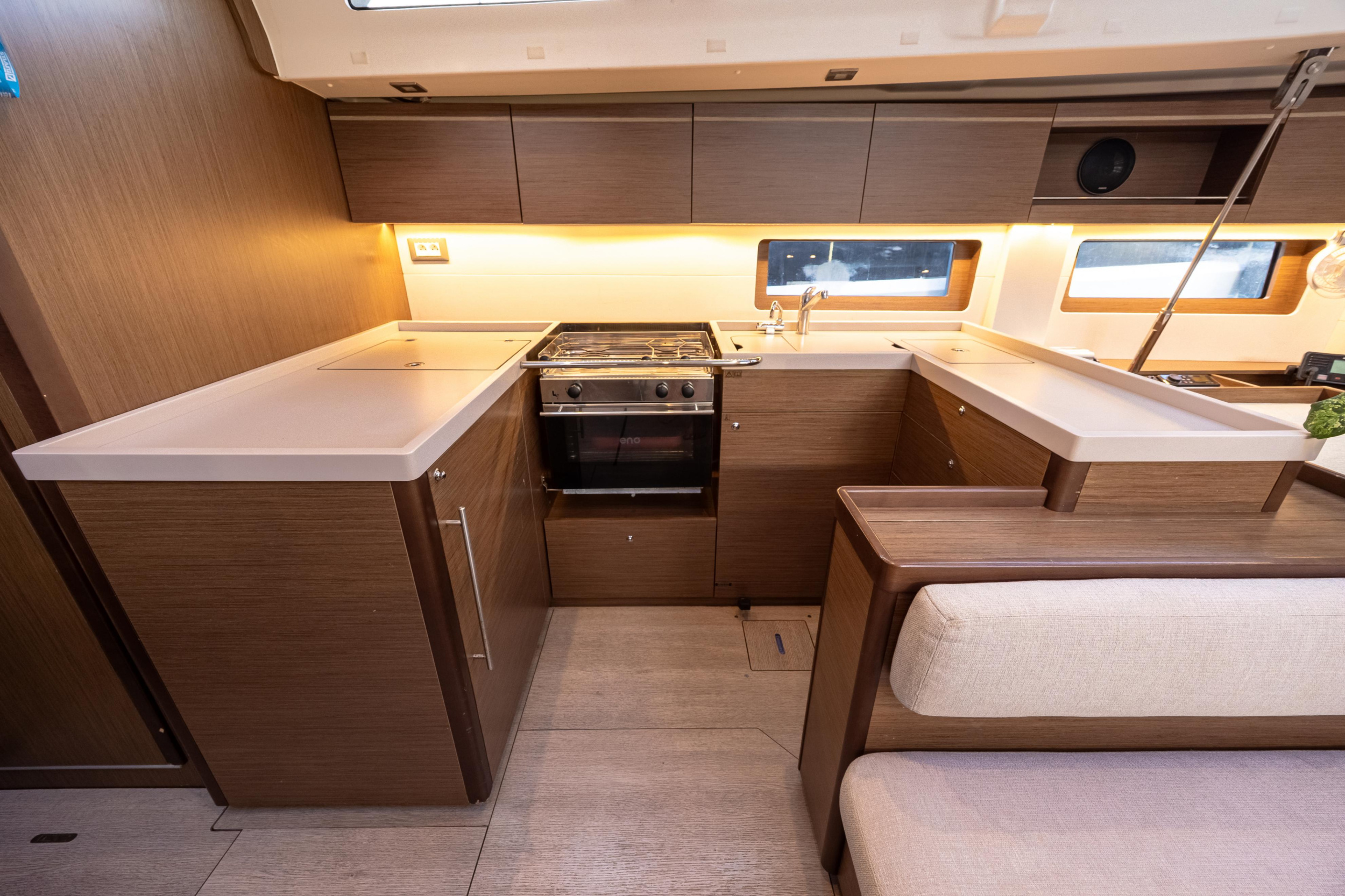 Oceanis 51.1 - 5 + 1 cab. — photo 12