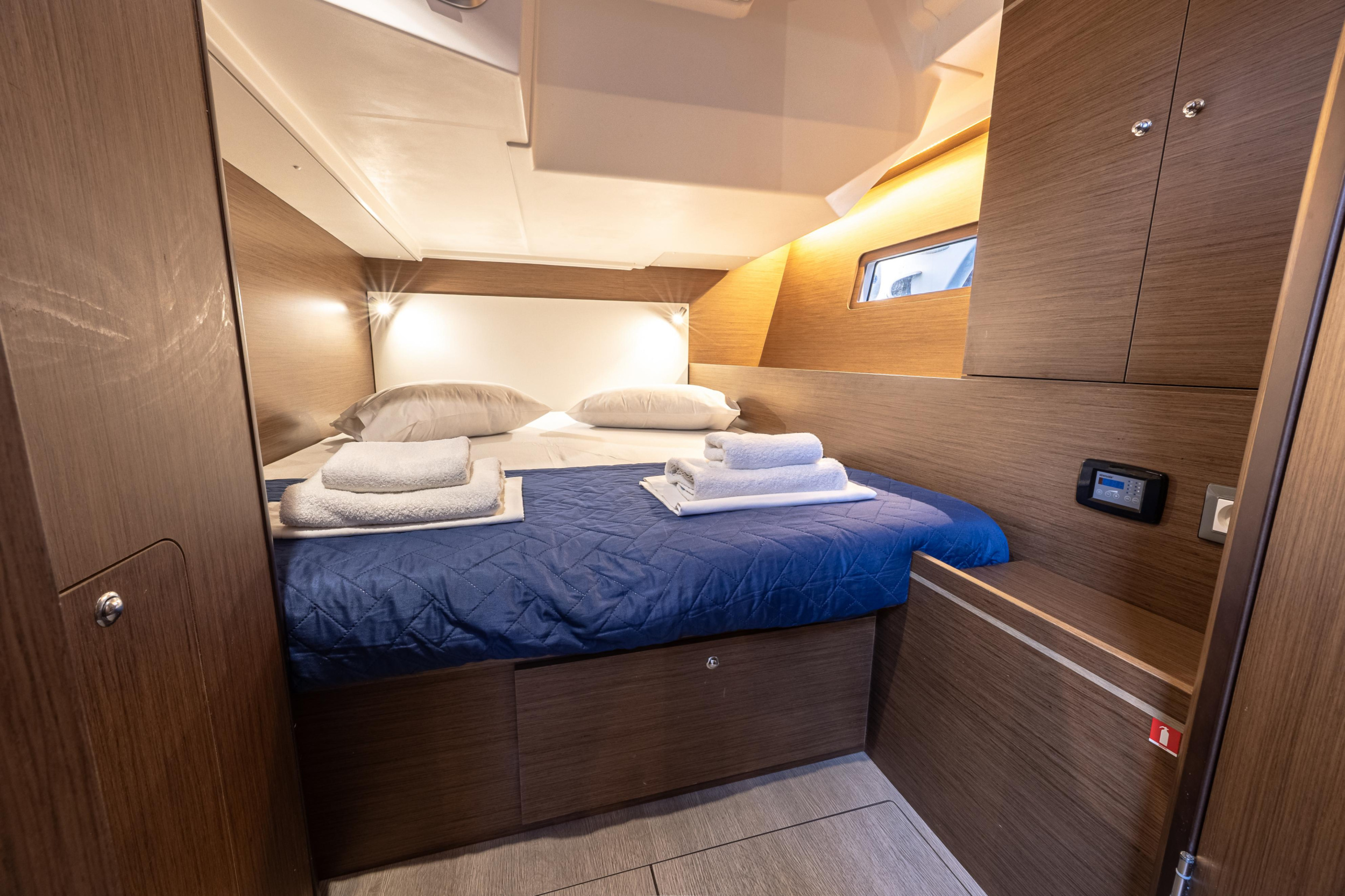 Oceanis 51.1 - 5 + 1 cab. — photo 15