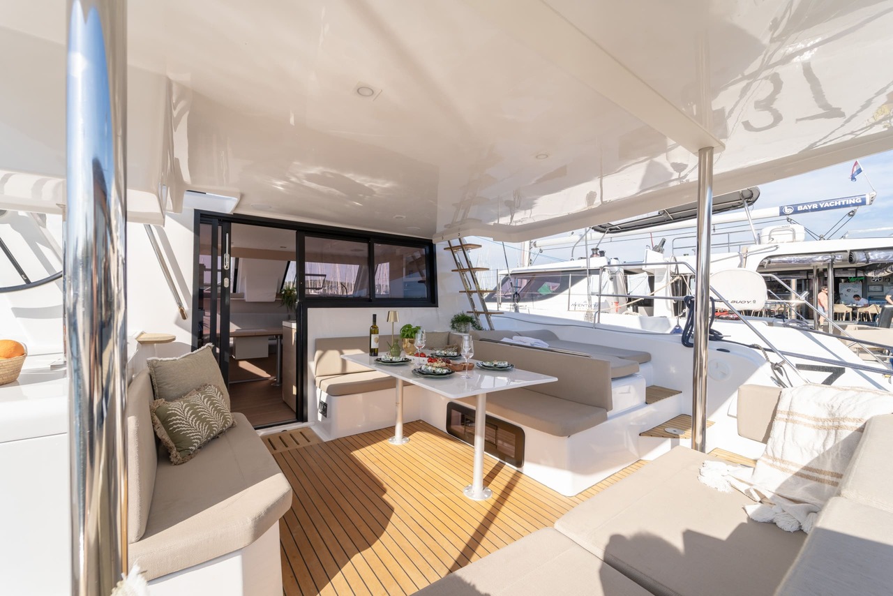 Aventura 37 - 3 cab. — photo 20