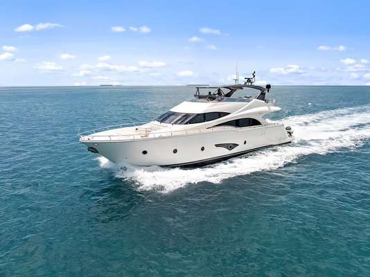 Marquis 720 Flybridge — photo 1