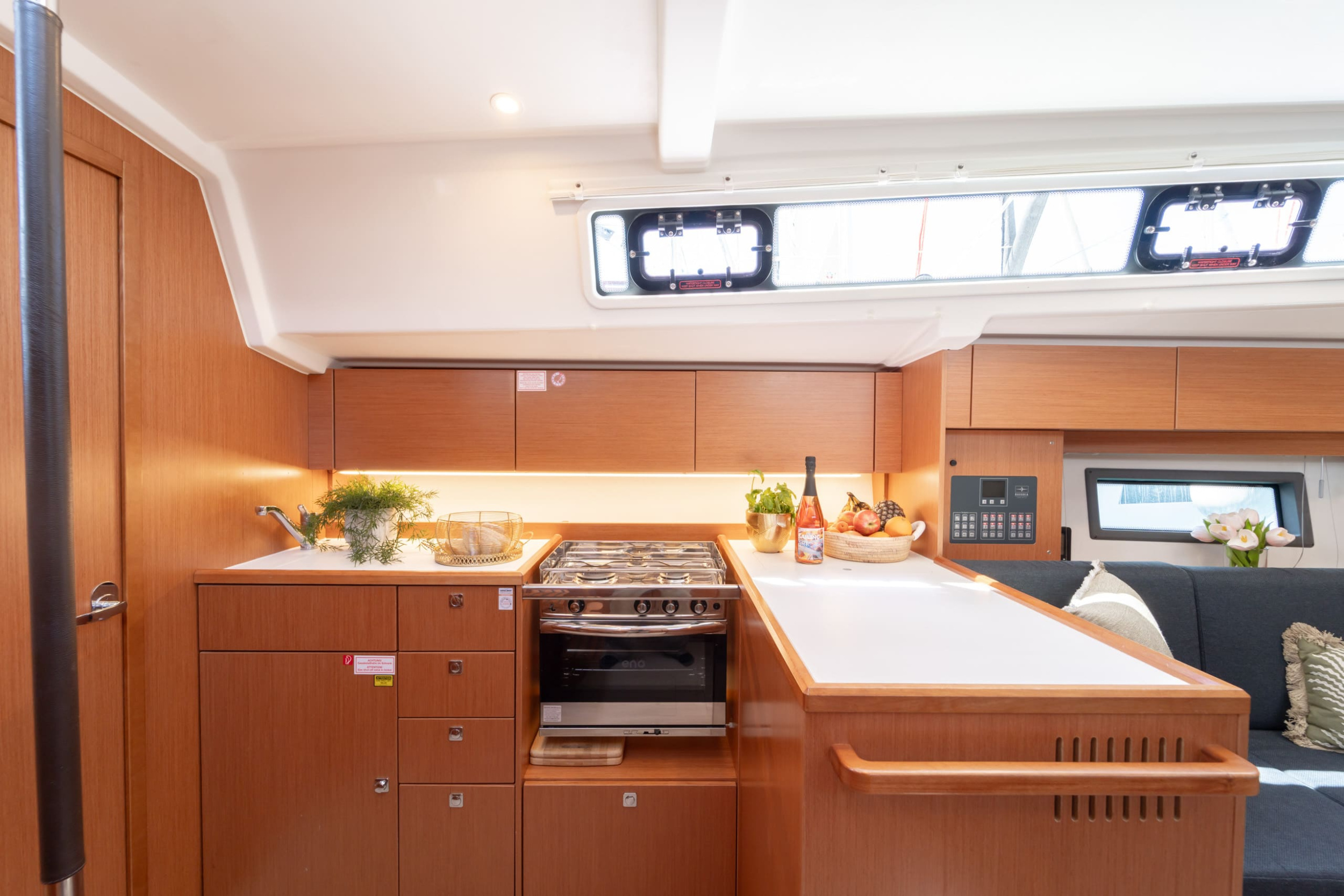 Bavaria C38 — photo 14