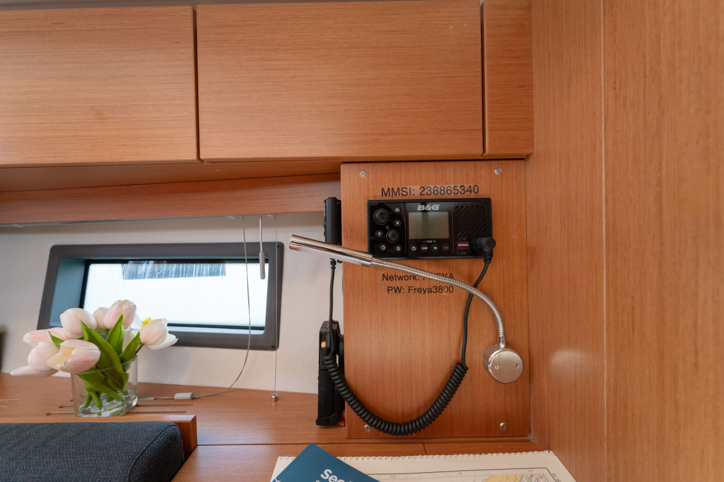 Bavaria C38 — photo 18