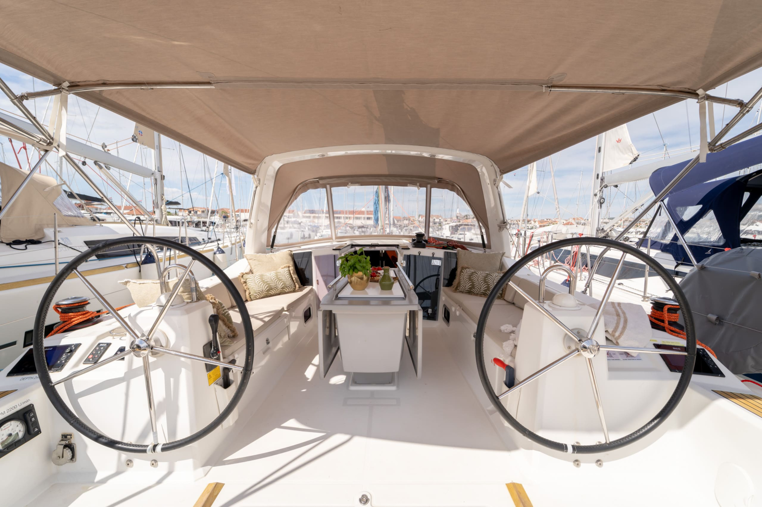 Oceanis 41.1 — photo 6