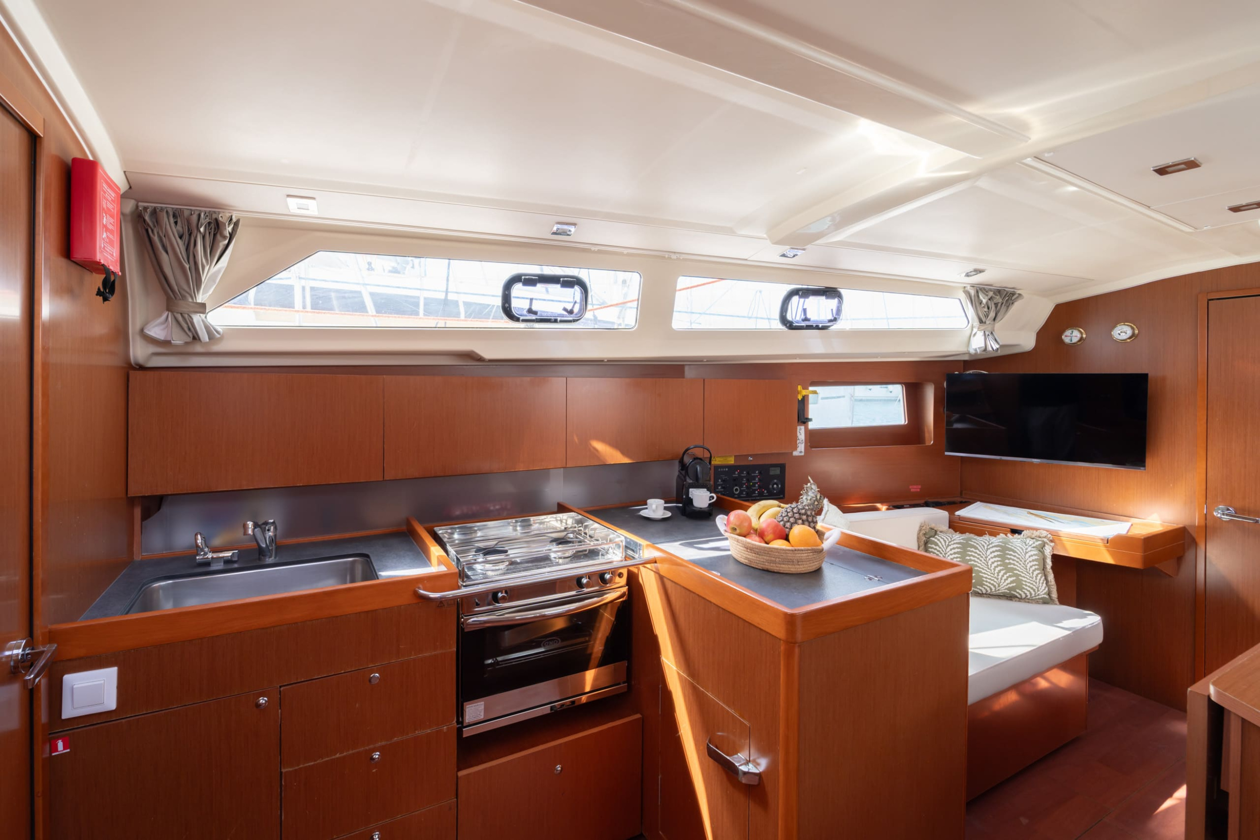 Oceanis 41.1 — photo 13