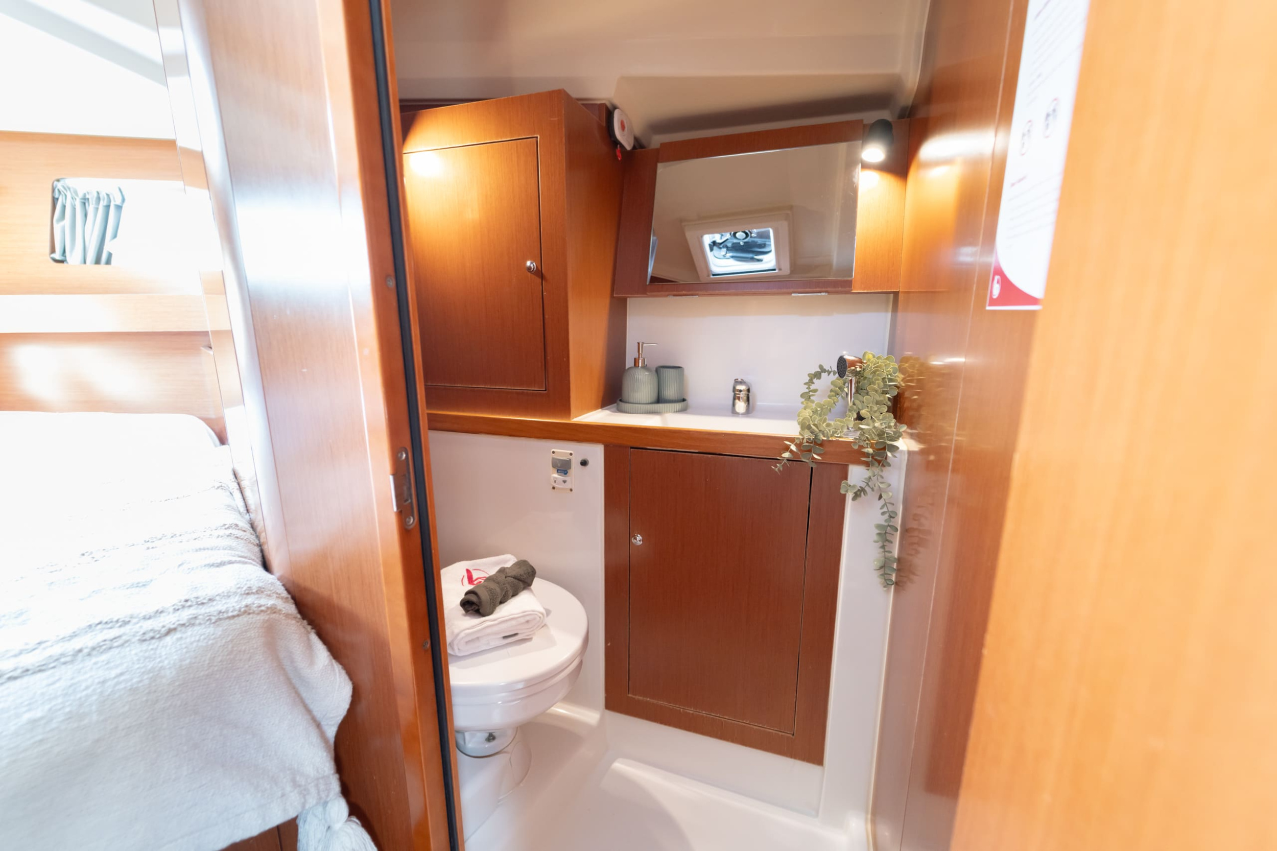Oceanis 41.1 — photo 23