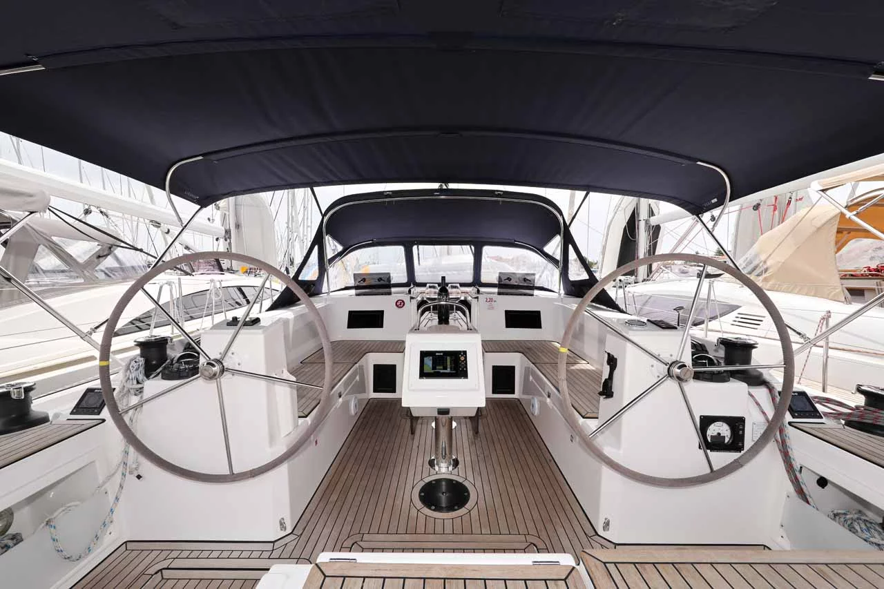 Bavaria C45 Holiday (Indigo)  - 3