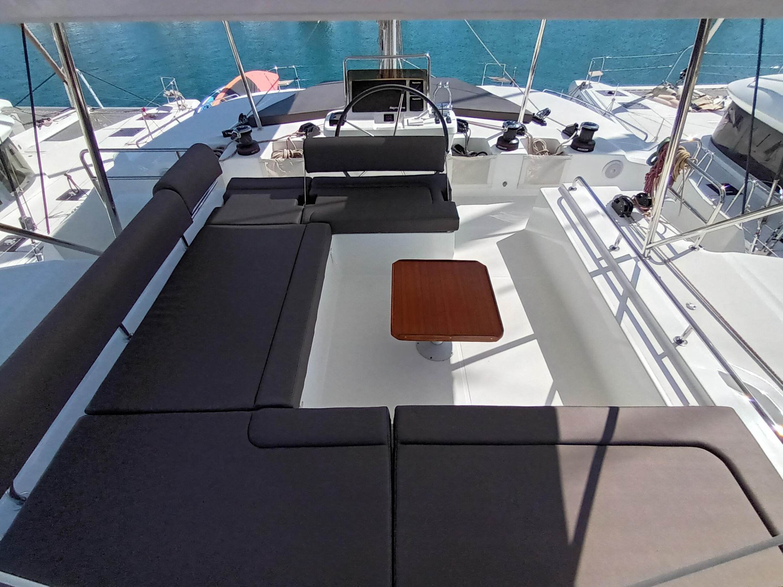 Photo #3 - Lagoon 51 - 6 + 2 cab. (Kerveros) in Athen - 63775