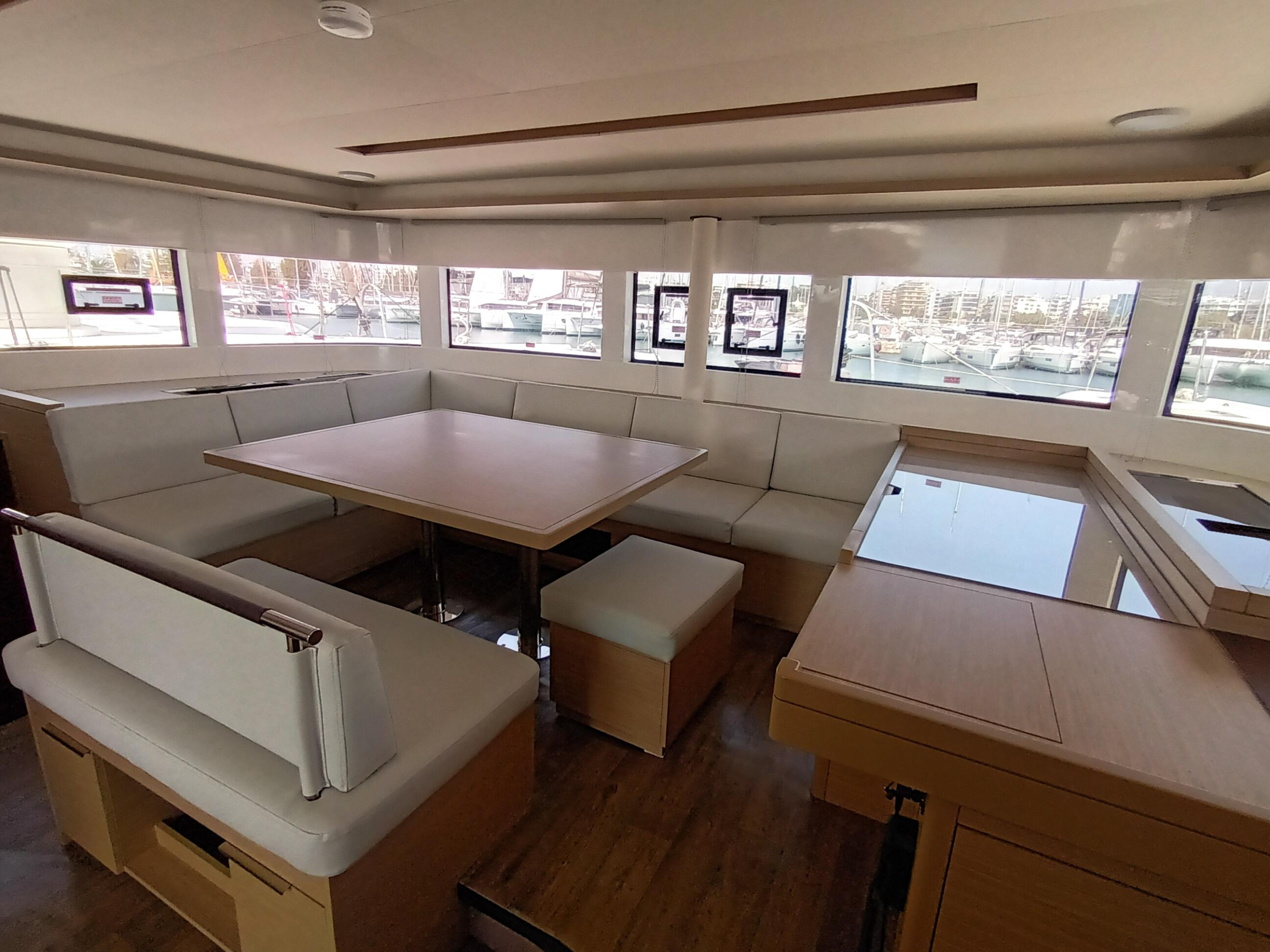Photo #5 - Lagoon 51 - 6 + 2 cab. (Kerveros) in Athen - 63775