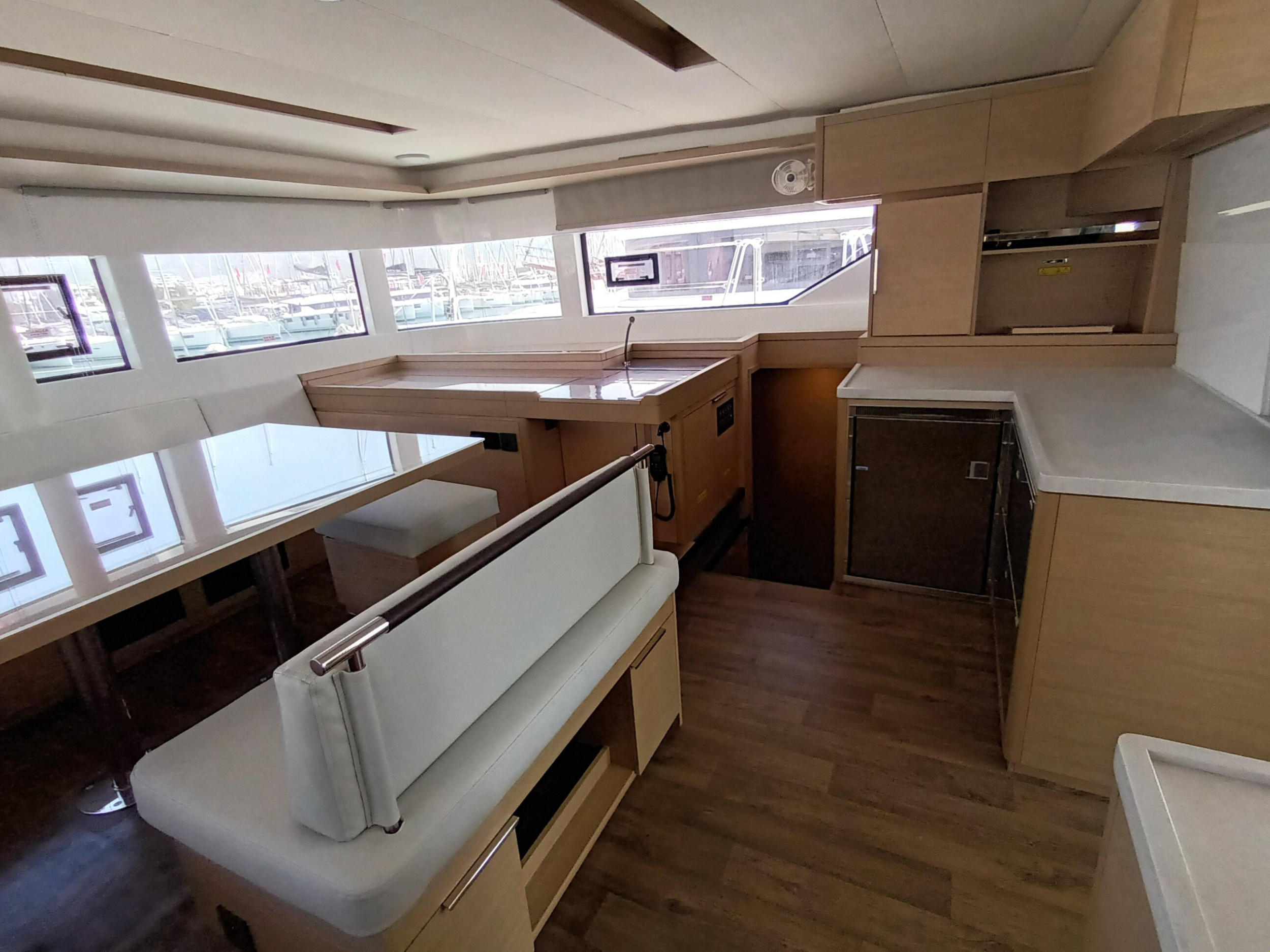 Photo #6 - Lagoon 51 - 6 + 2 cab. (Kerveros) in Athen - 63775