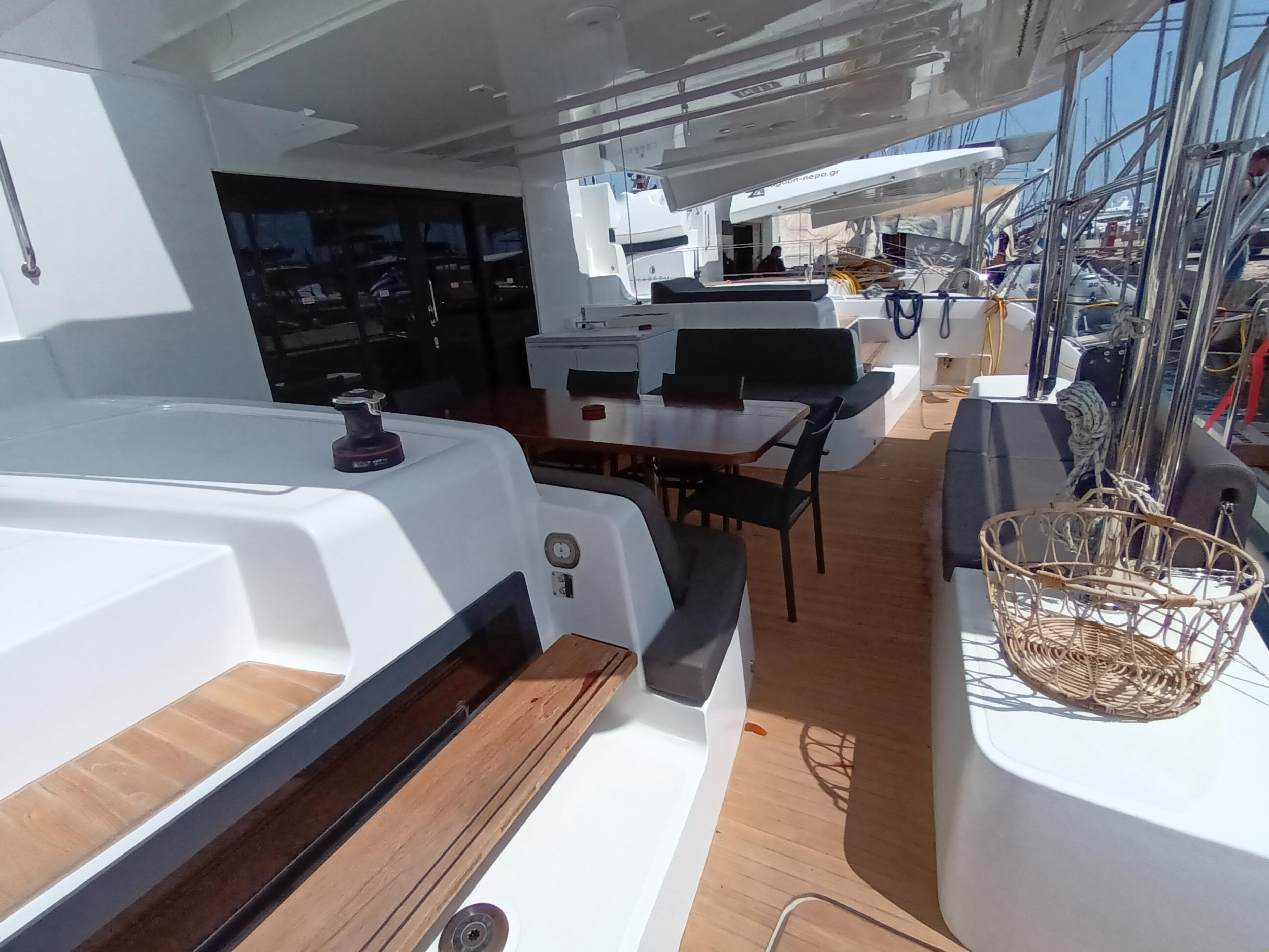Photo #8 - Lagoon 51 - 6 + 2 cab. (Kerveros) in Athen - 63775
