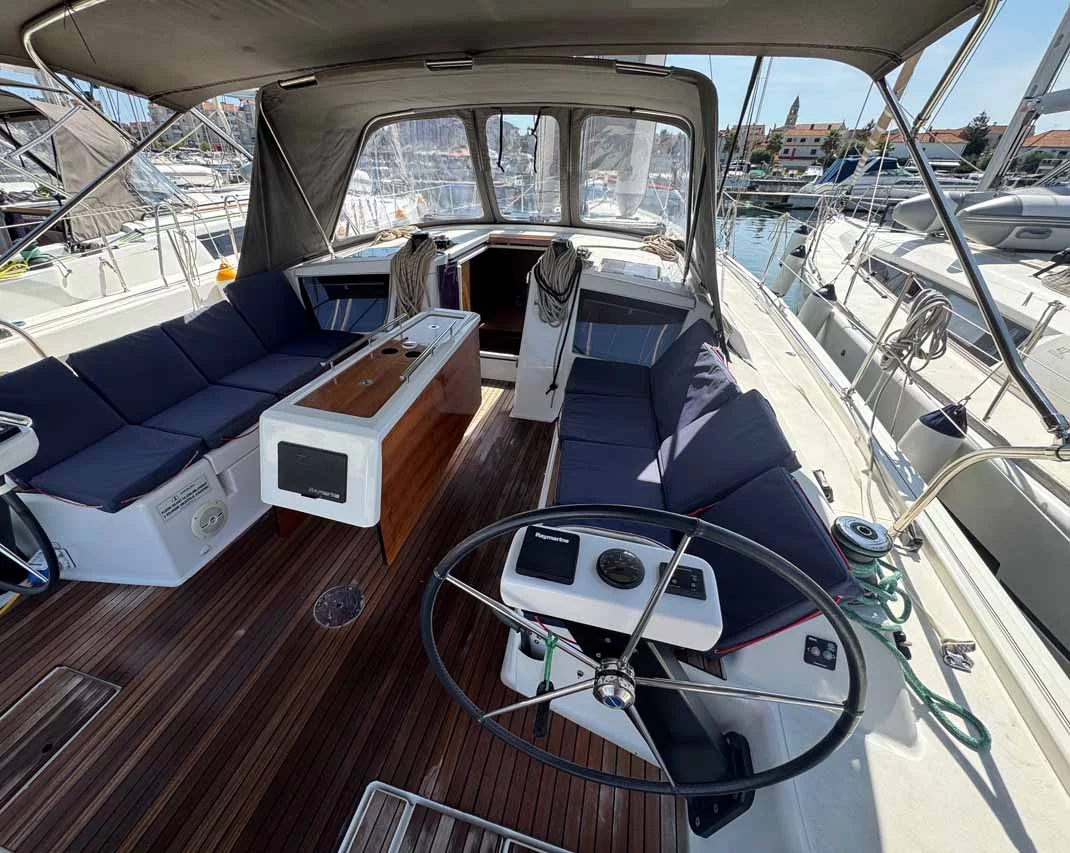 Dufour 430 (Karla)  - 5
