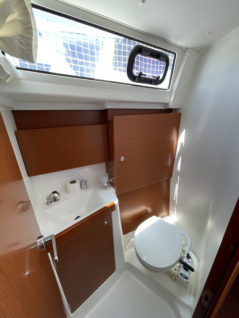 Photo #20 - Oceanis 38.1 (Elsa) in Sukosan - 44157