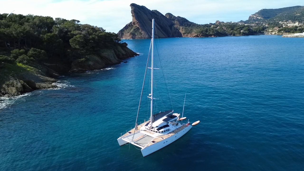 Lagoon 570 — photo 11