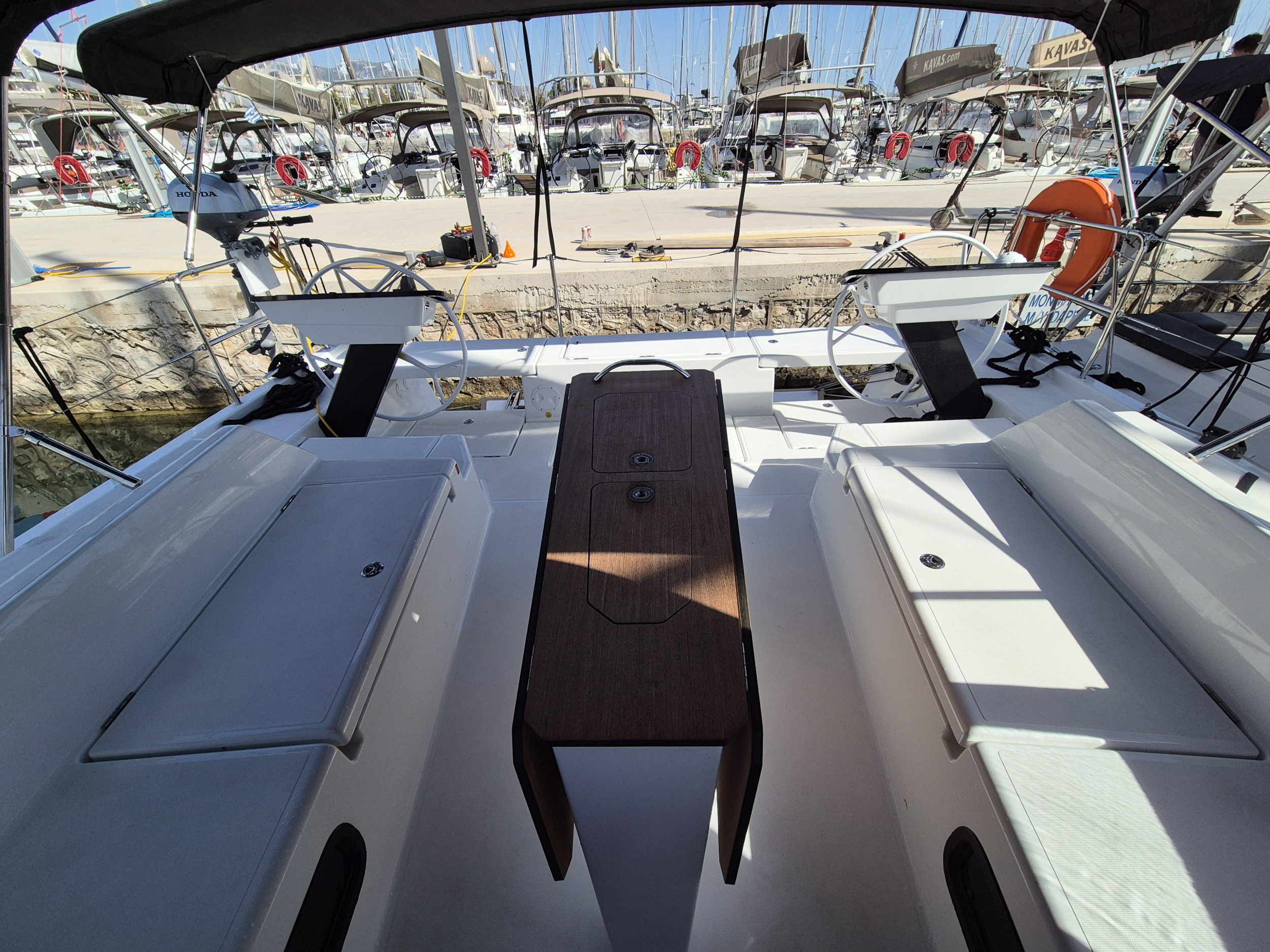 Dufour 44 - 3 cab. — photo 3