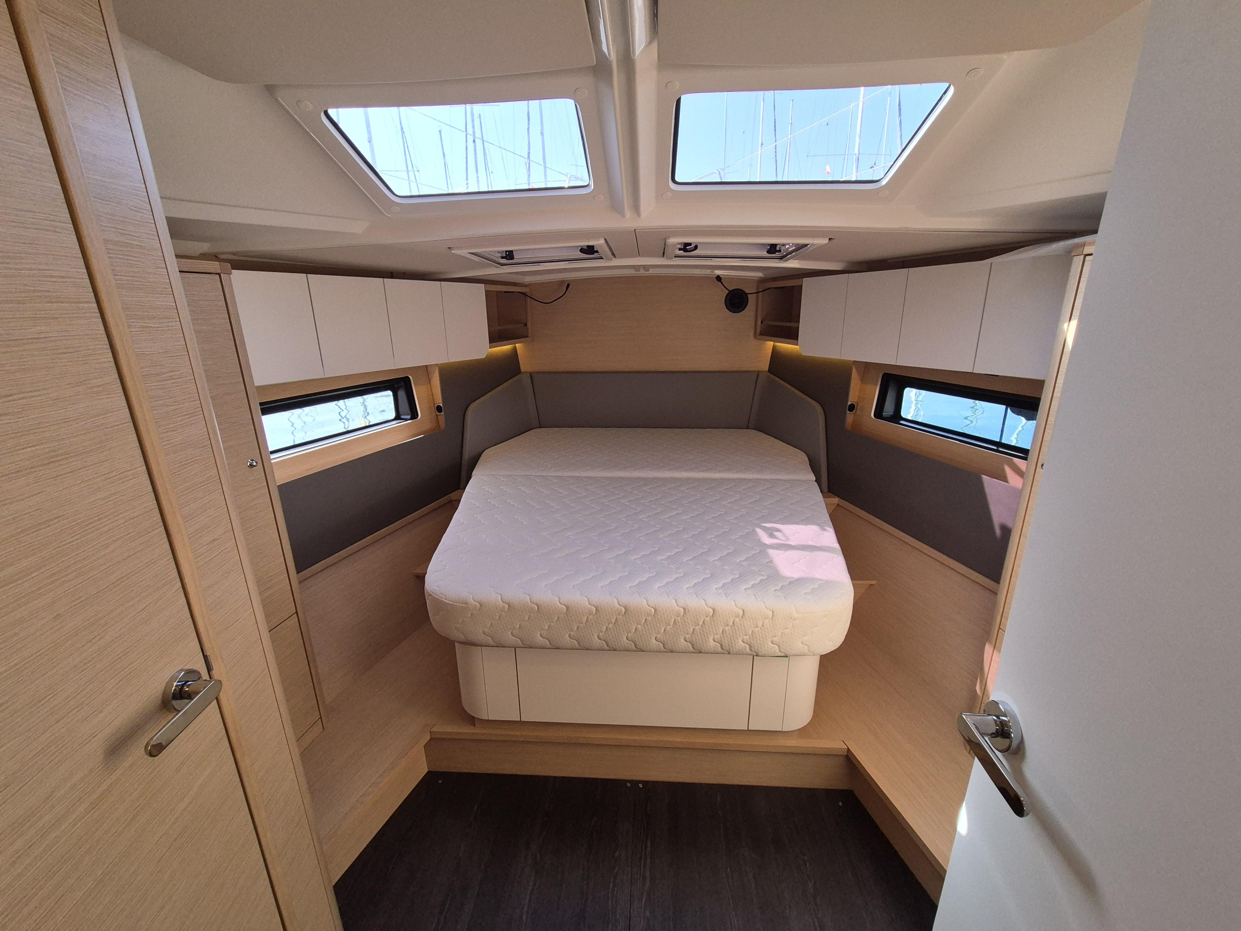 Dufour 44 - 3 cab. — photo 11