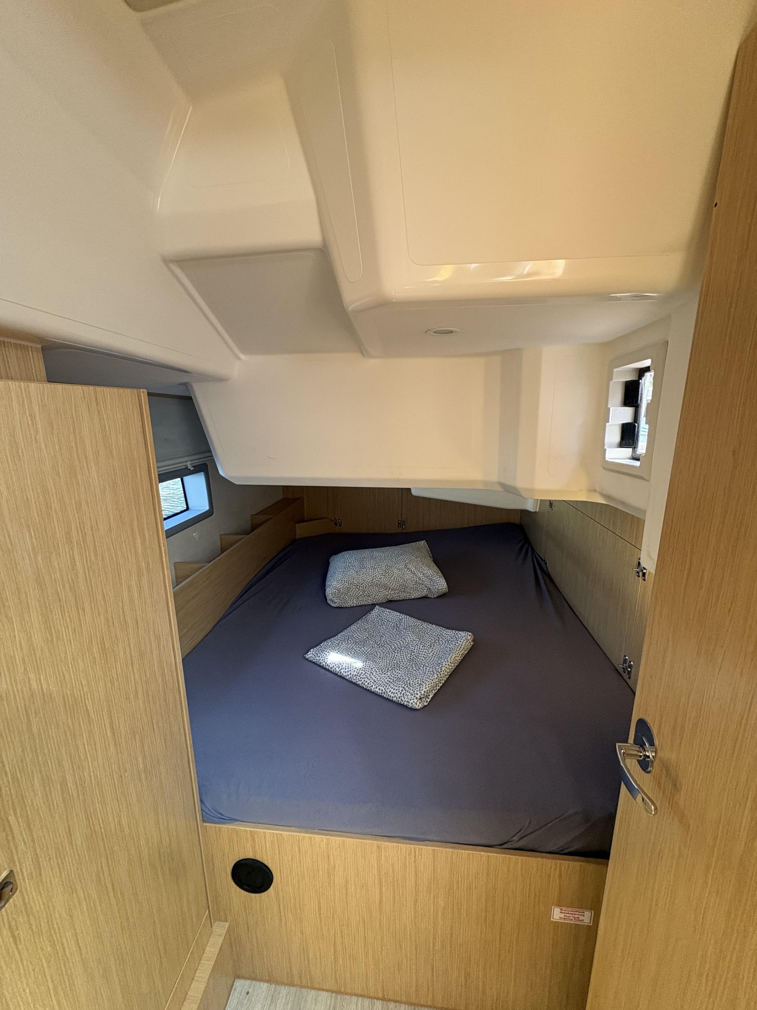 Bavaria C38 — photo 12
