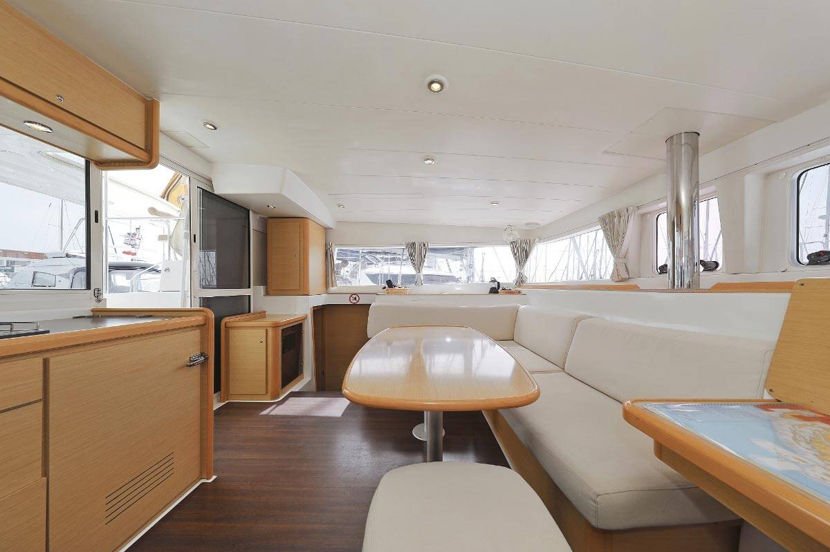 Lagoon 400 - 4 + 2 cab. — photo 8