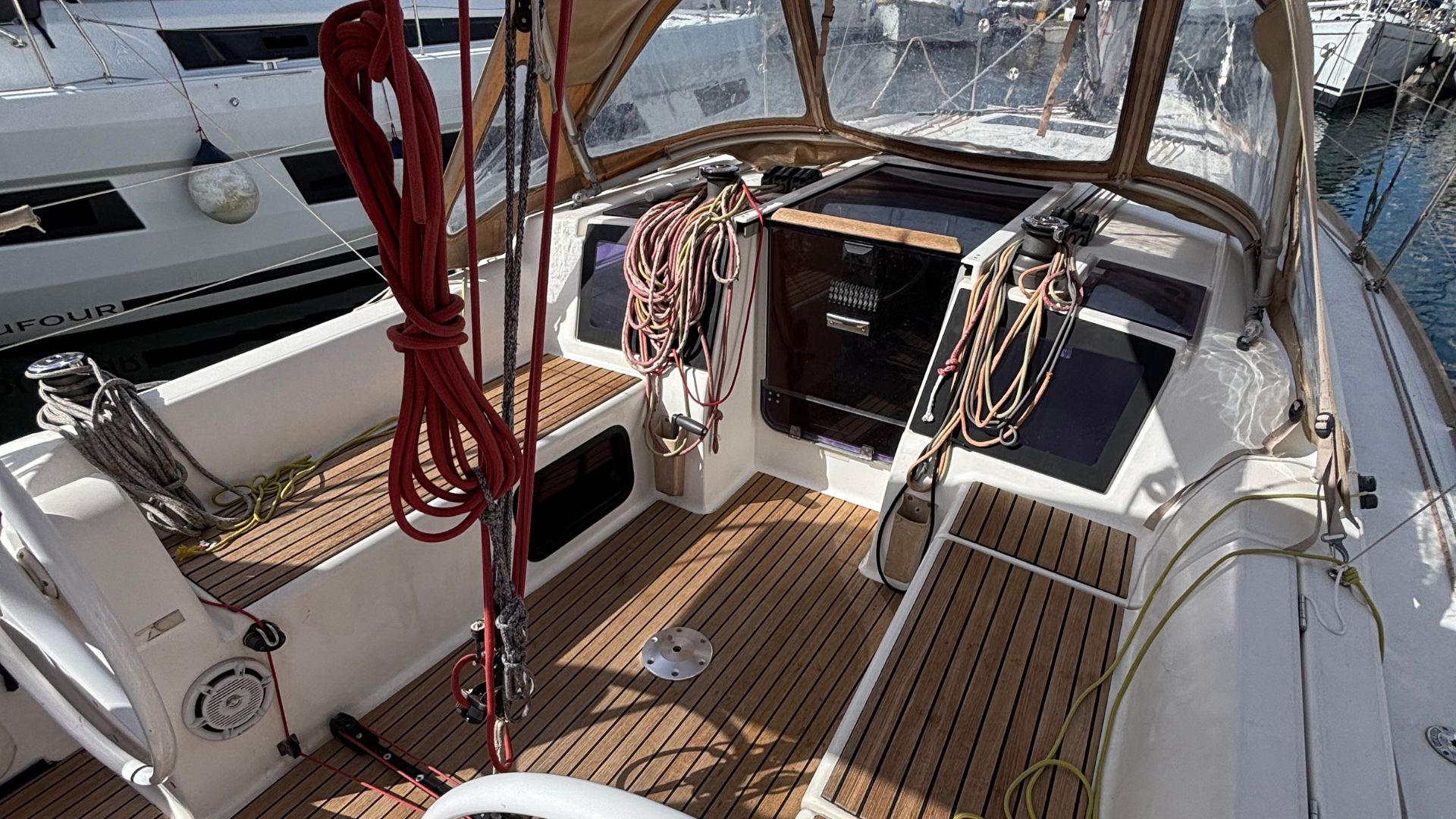 Dufour 310 GL — photo 7