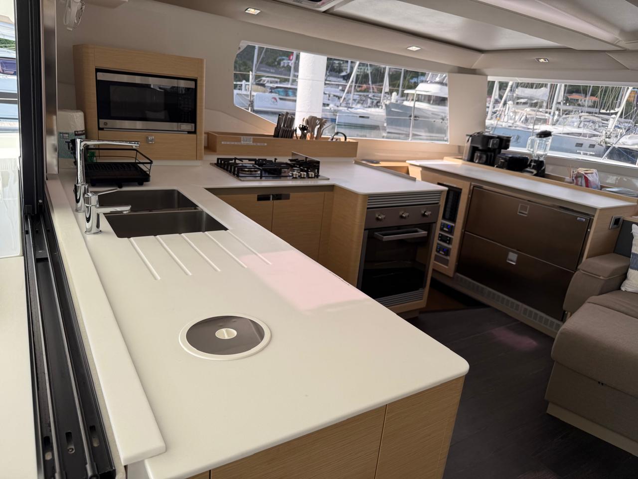 Fountaine Pajot Tanna 47 Maestro - 3 cab. — photo 23