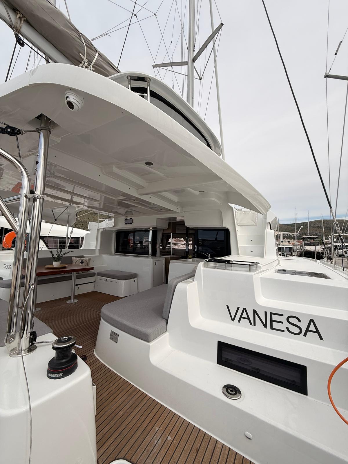 Lagoon 46 - 4 + 2 cab. — photo 9