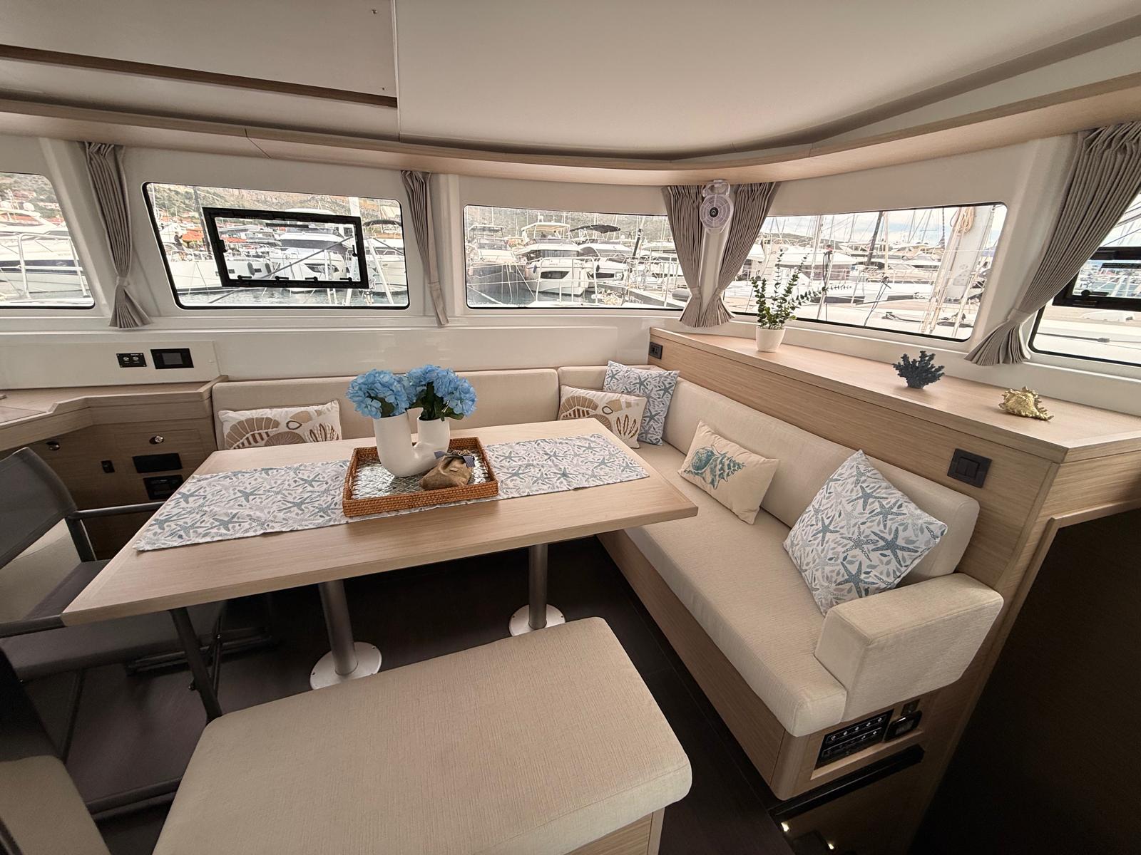 Lagoon 46 - 4 + 2 cab. — photo 15