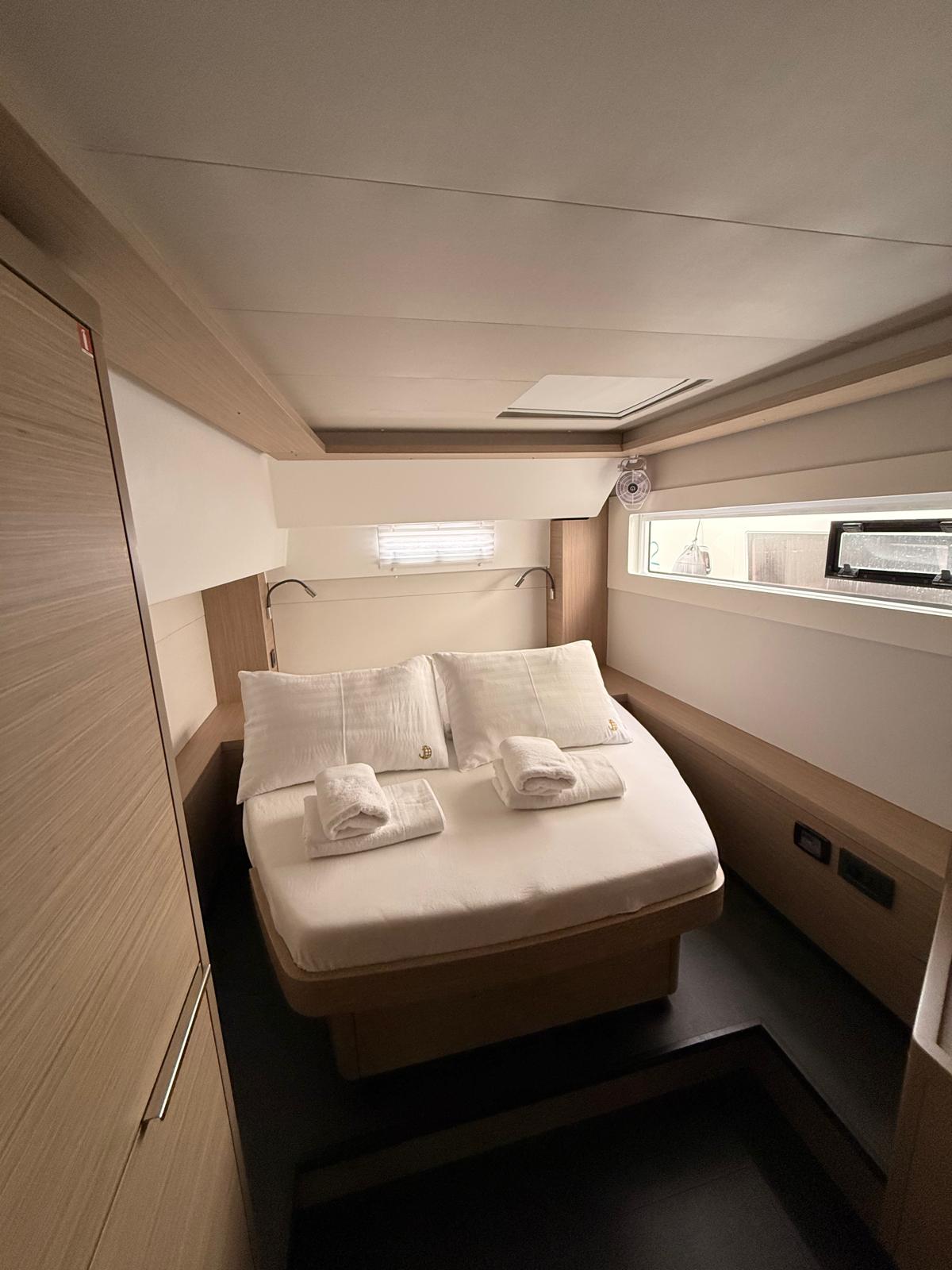 Lagoon 46 - 4 + 2 cab. — photo 18