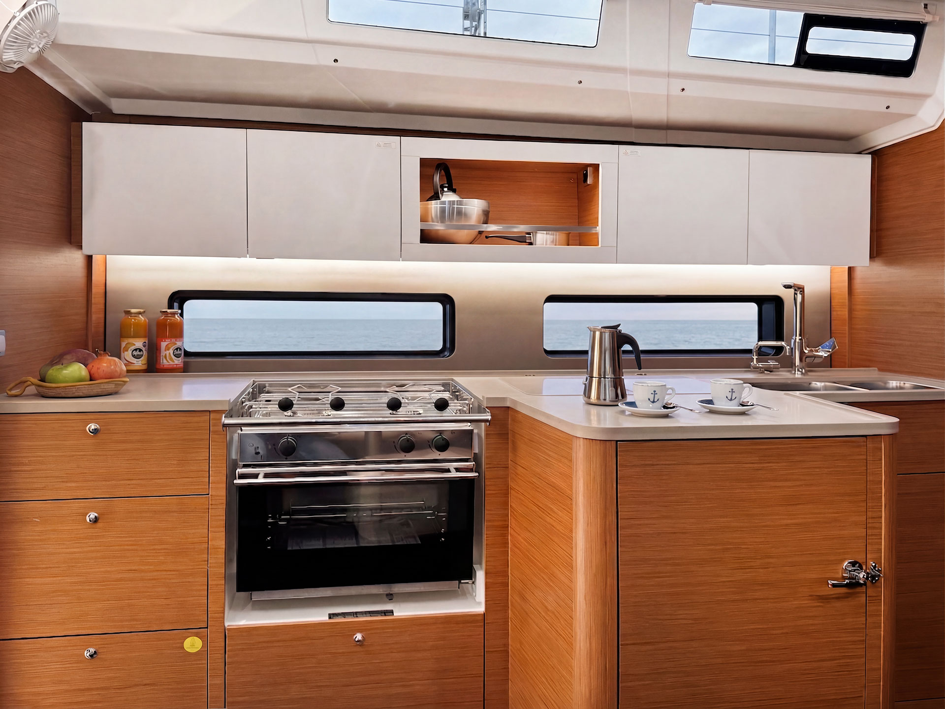 Dufour 41 - 4 cab. — photo 4