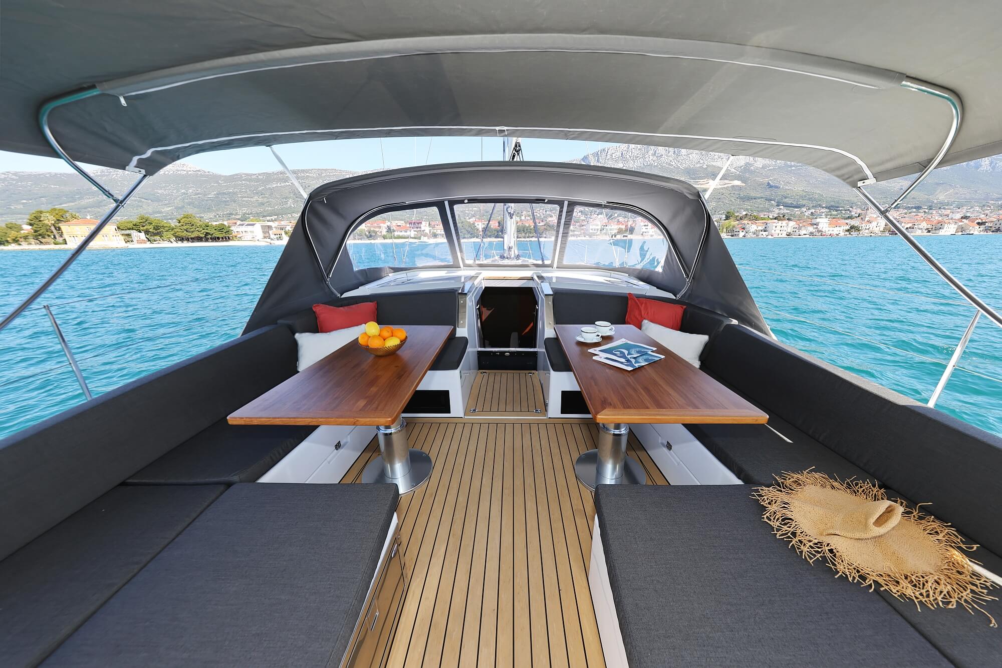 Hanse 510 - 4 + 1 cab. — photo 39