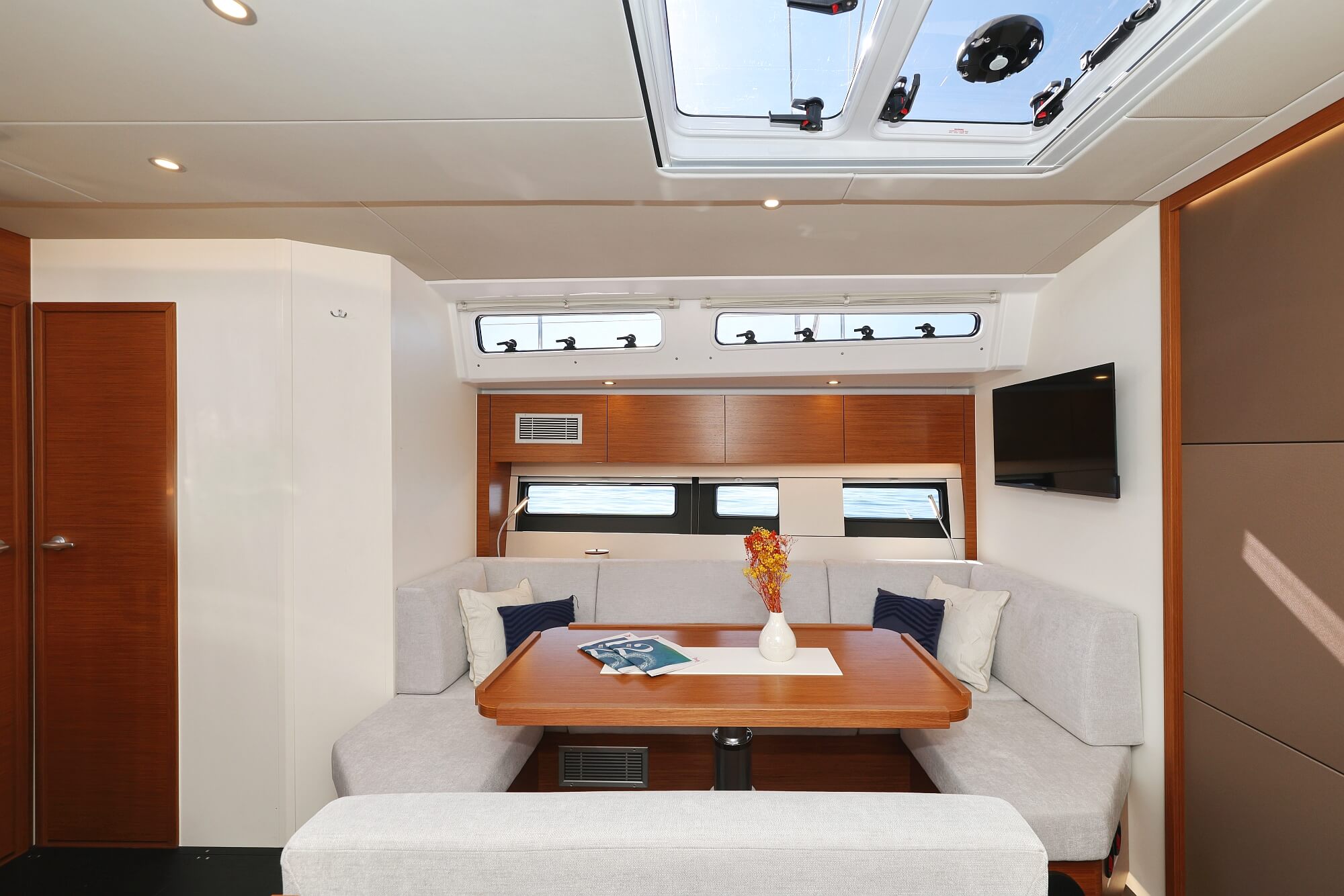 Hanse 510 - 4 + 1 cab. — photo 5