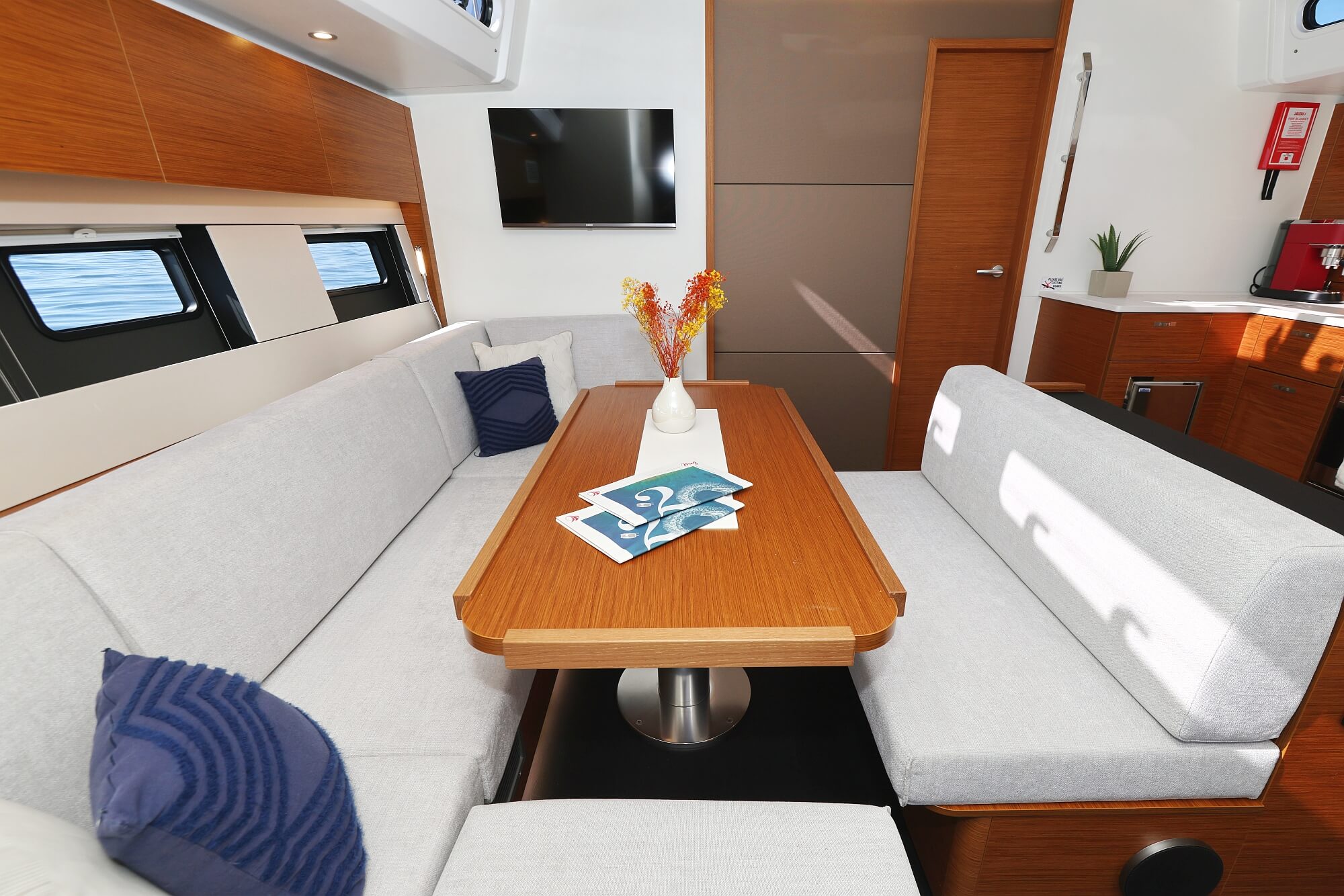 Hanse 510 - 4 + 1 cab. — photo 6