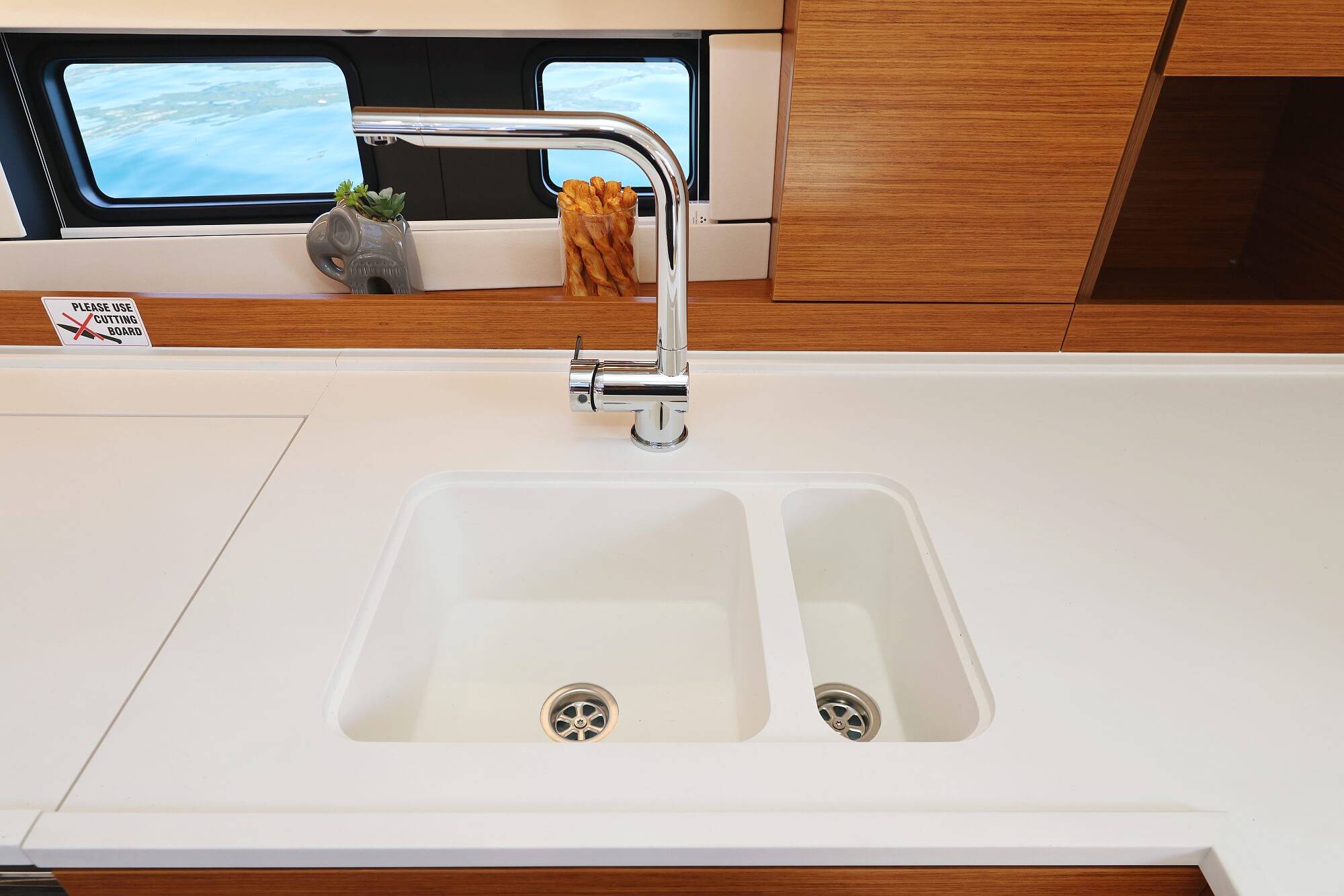 Hanse 510 - 4 + 1 cab. — photo 9