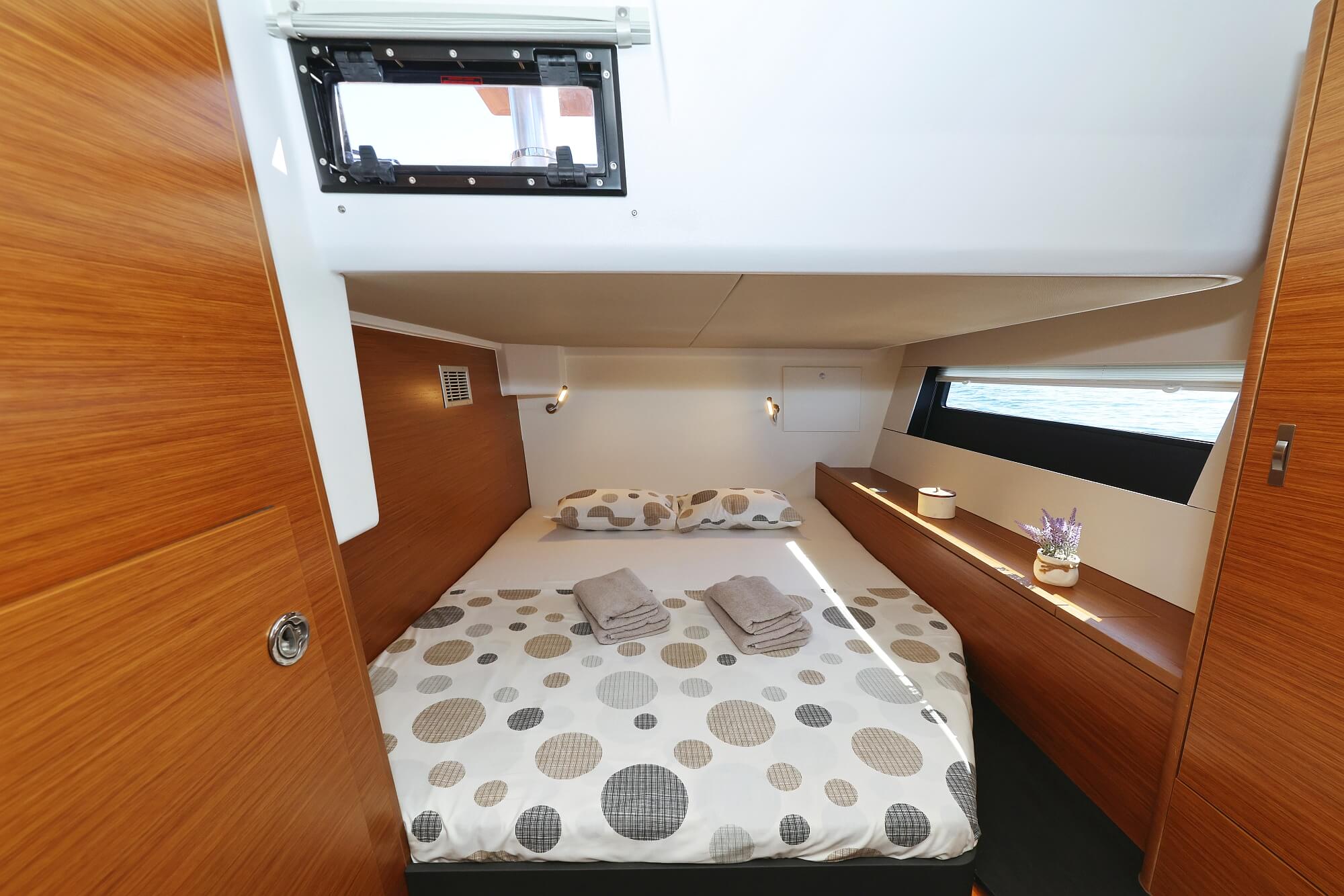 Hanse 510 - 4 + 1 cab. — photo 12