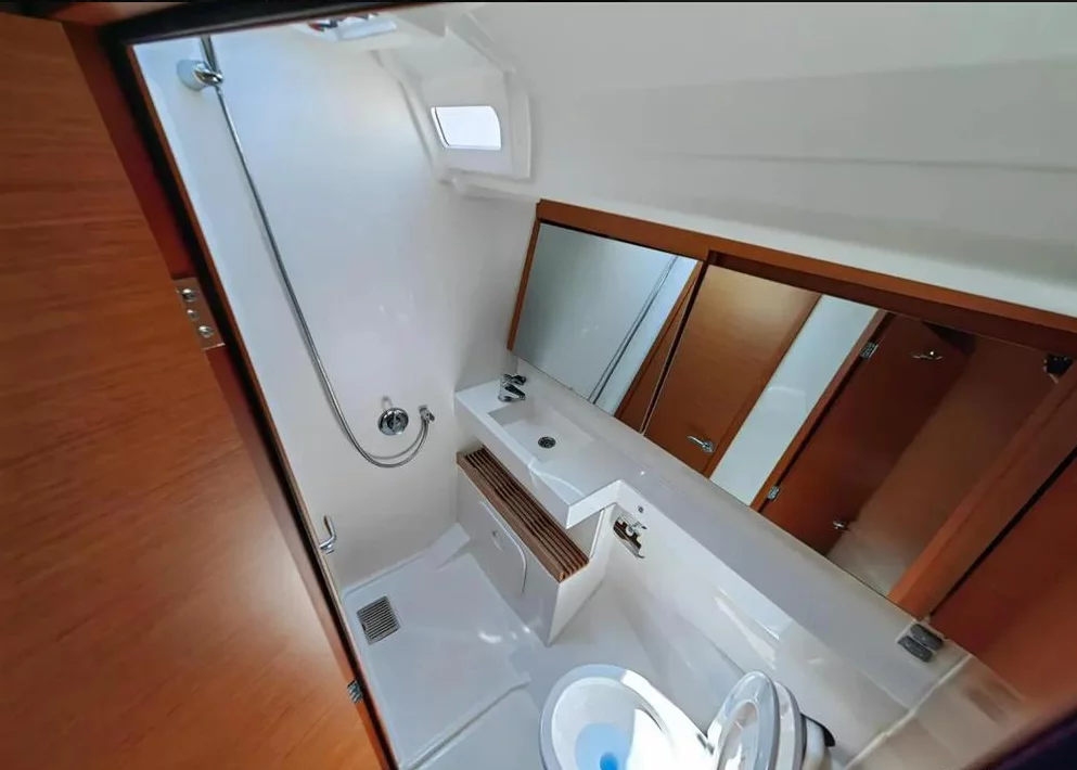 Sun Odyssey 440 (Negroni)  - 16