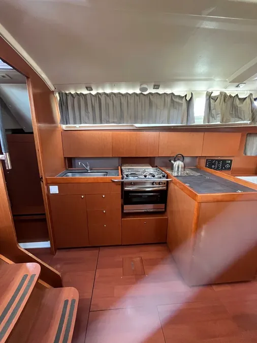 Oceanis 41.1 — photo 6