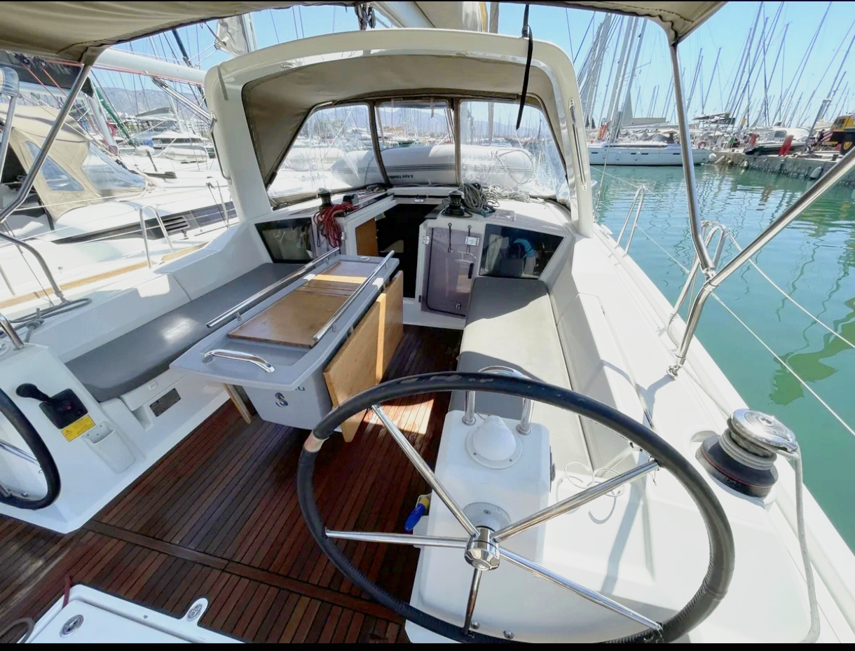 Oceanis 41.1 — photo 9