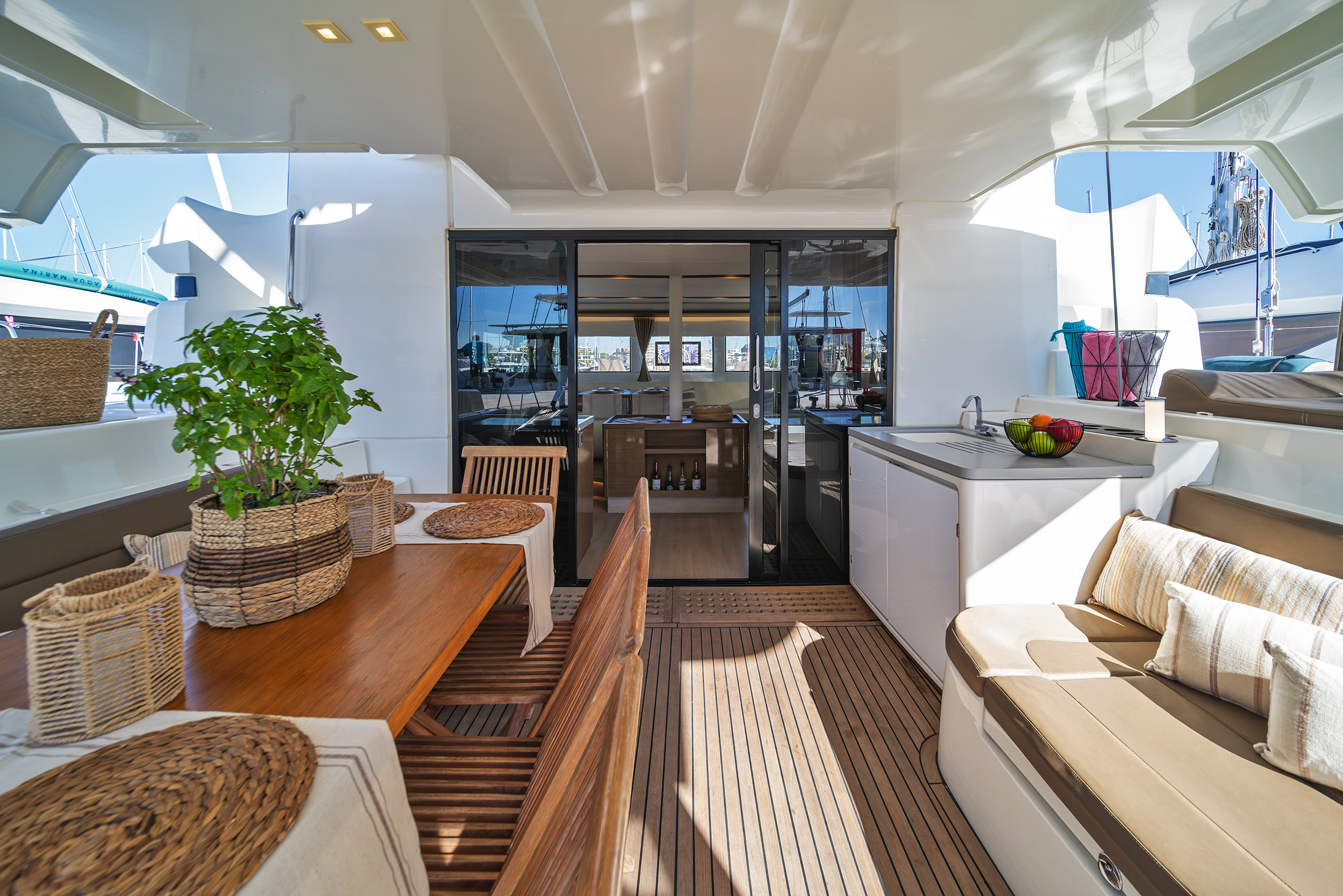 Lagoon 50 - 6 + 2 cab. — photo 12