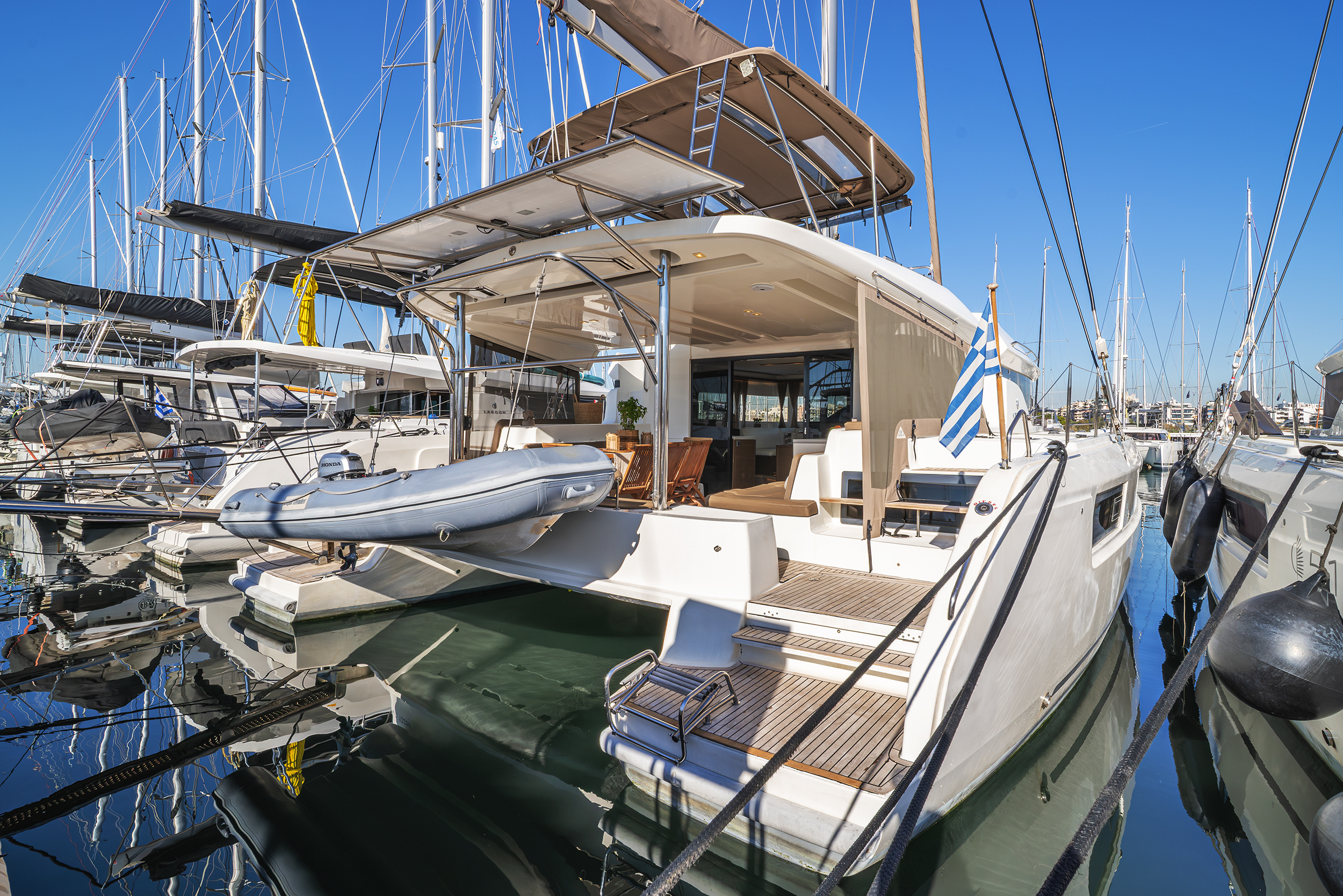 Lagoon 50 - 6 + 2 cab. — photo 16