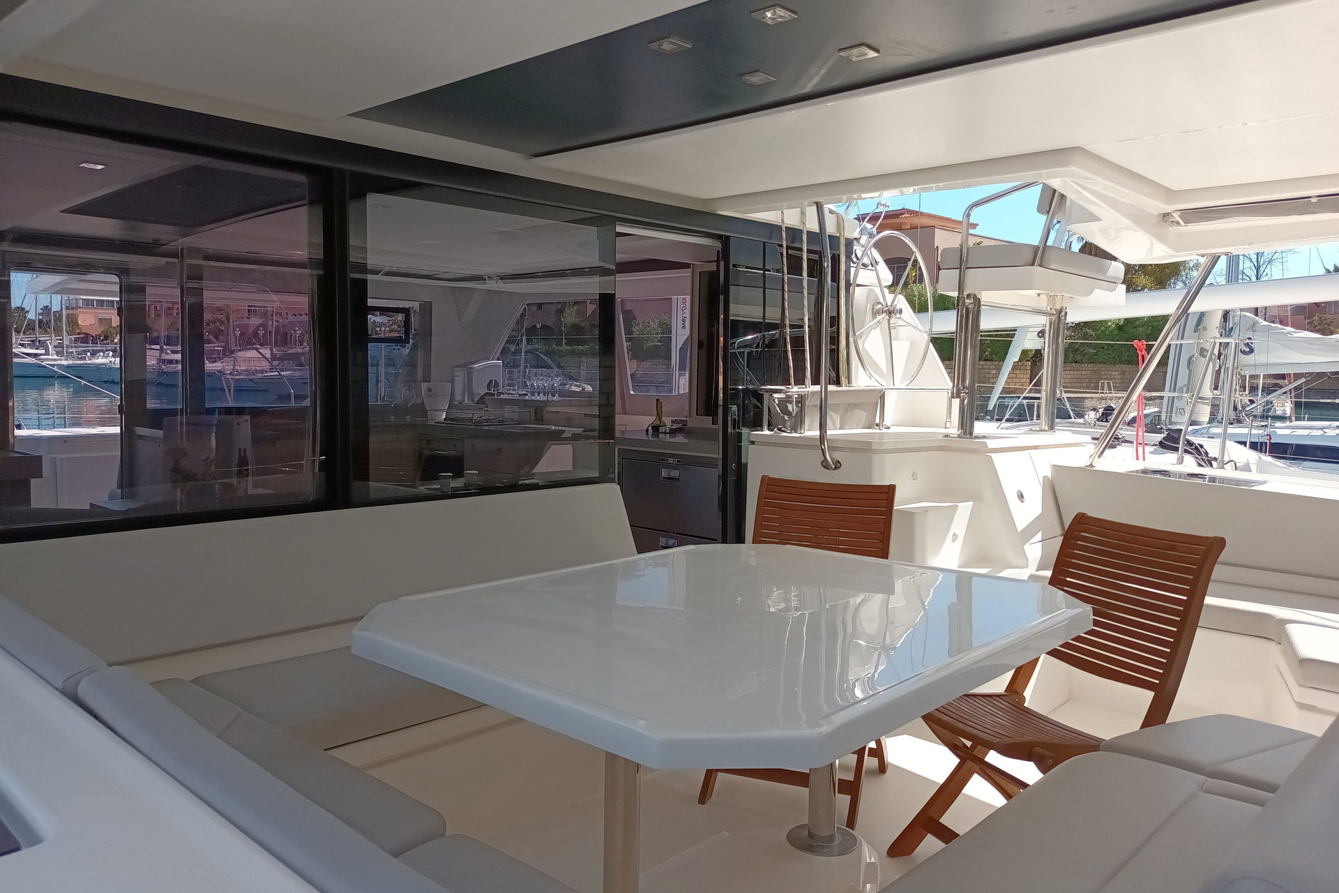 Photo #12 - Leopard 45 (Lady Mara) in Palma - 63952