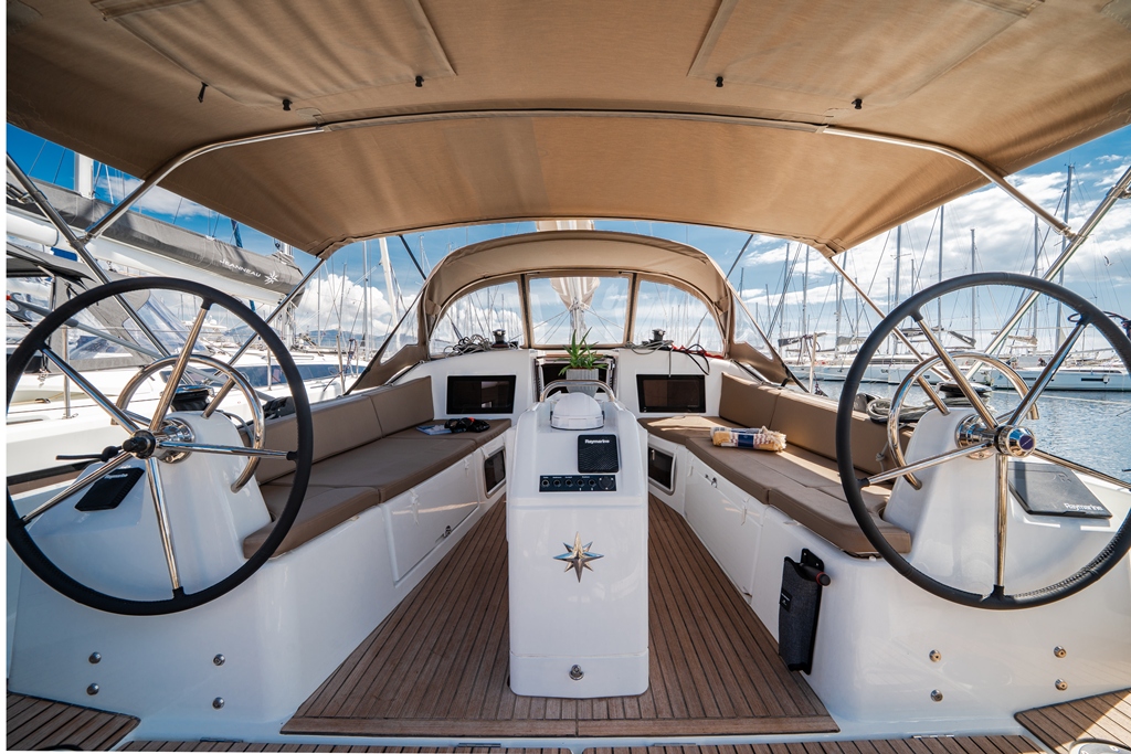 Sun Odyssey 415 — photo 5
