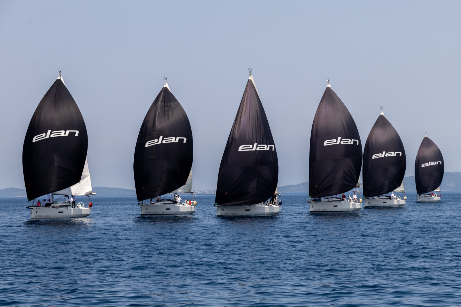 Elan E4 — photo 15