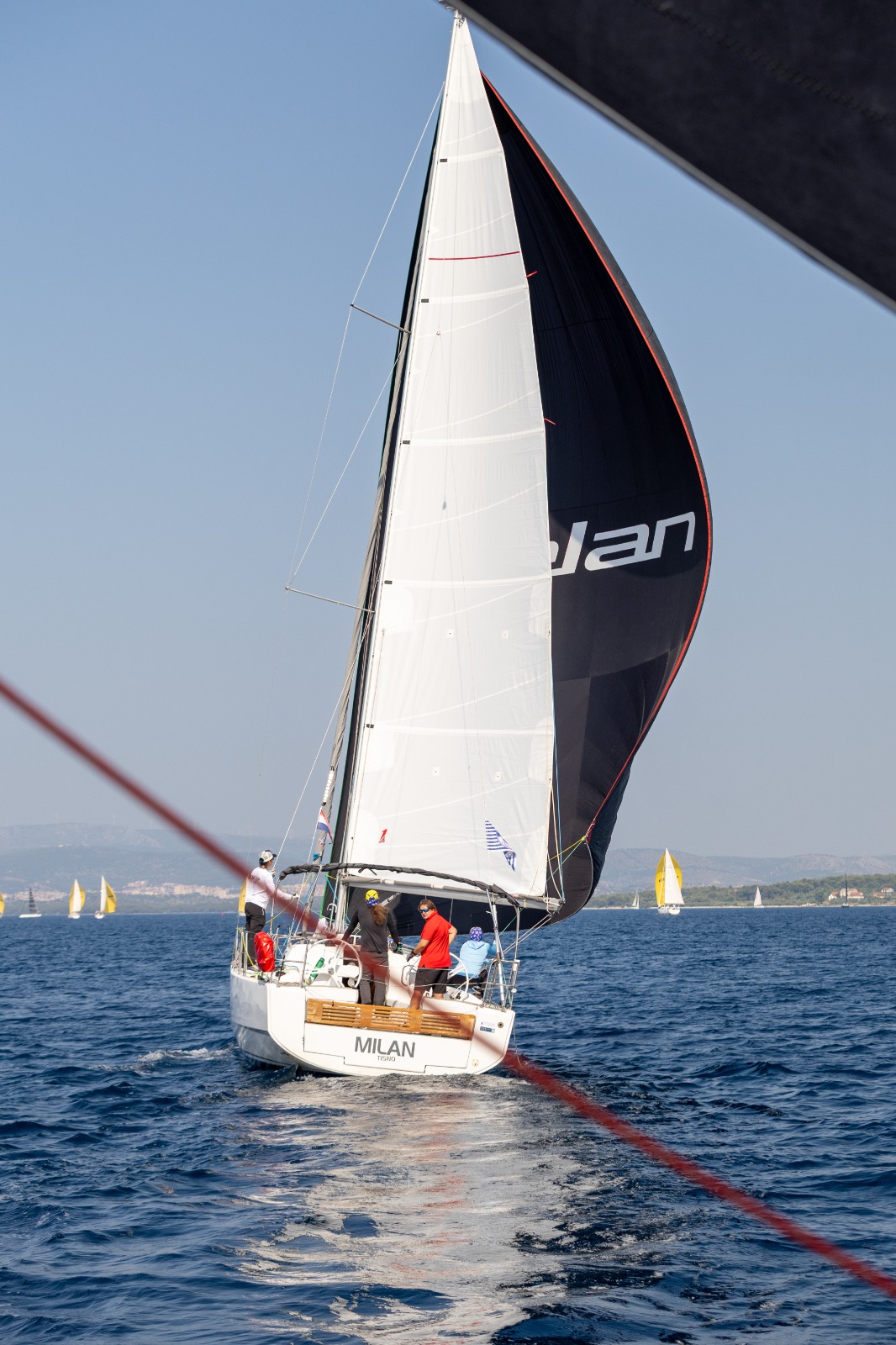 Elan E4 — photo 9