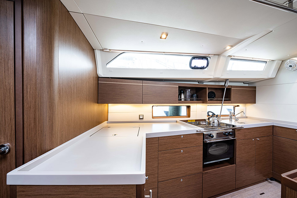 Oceanis 46.1 - 4 + 1 cab. — photo 10