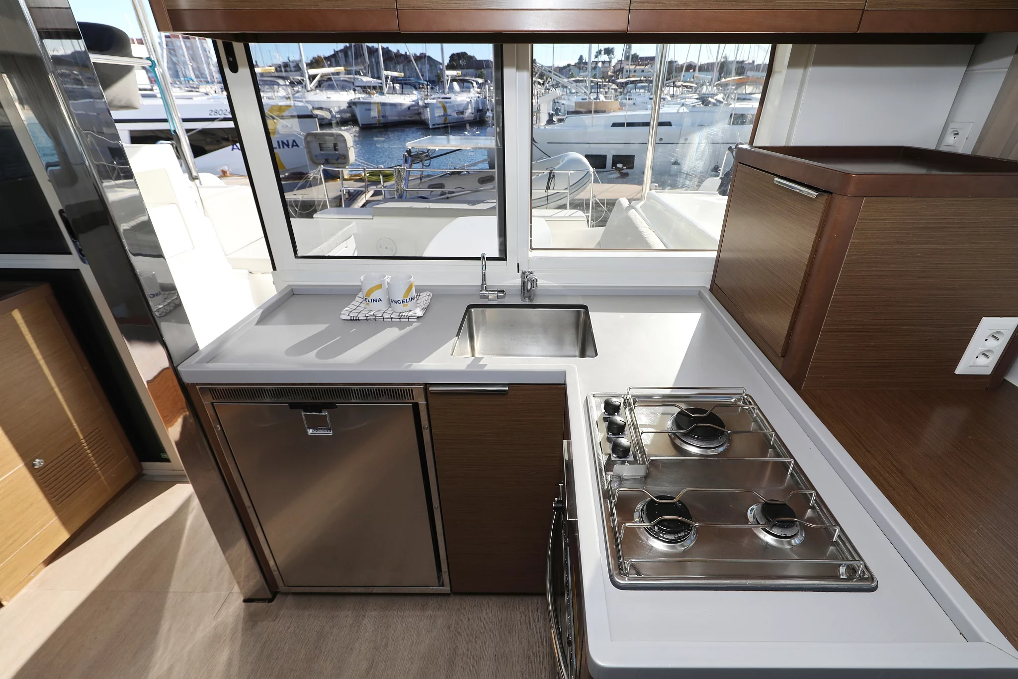 Lagoon 40 - 4 + 2 cab (Wild Cat)  - 19