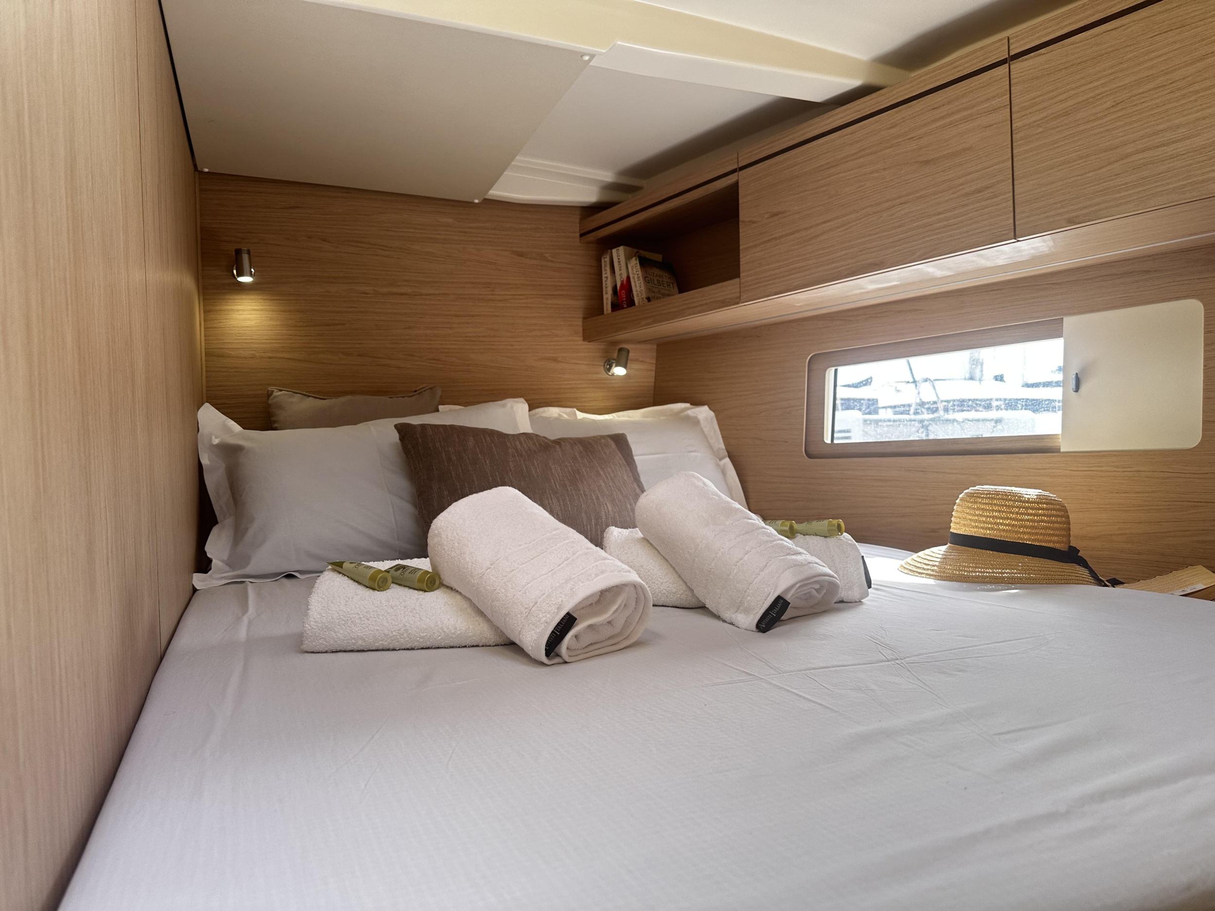 Oceanis 51.1 — photo 16