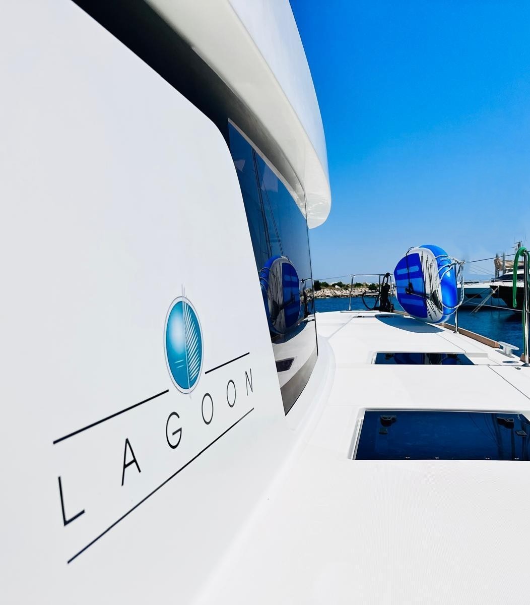 Photo #9 - Lagoon 52 F - 6 + 2 cab. (Madonna of Adriatic) en Split - 64117